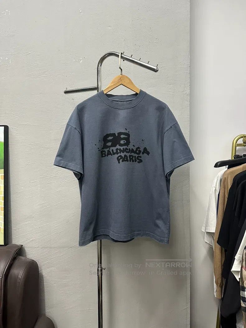 Balenciaga Balenciaga Short Sleeve Splashed Logo Size US M / EU 48-50 / 2 - 1 Thumbnail