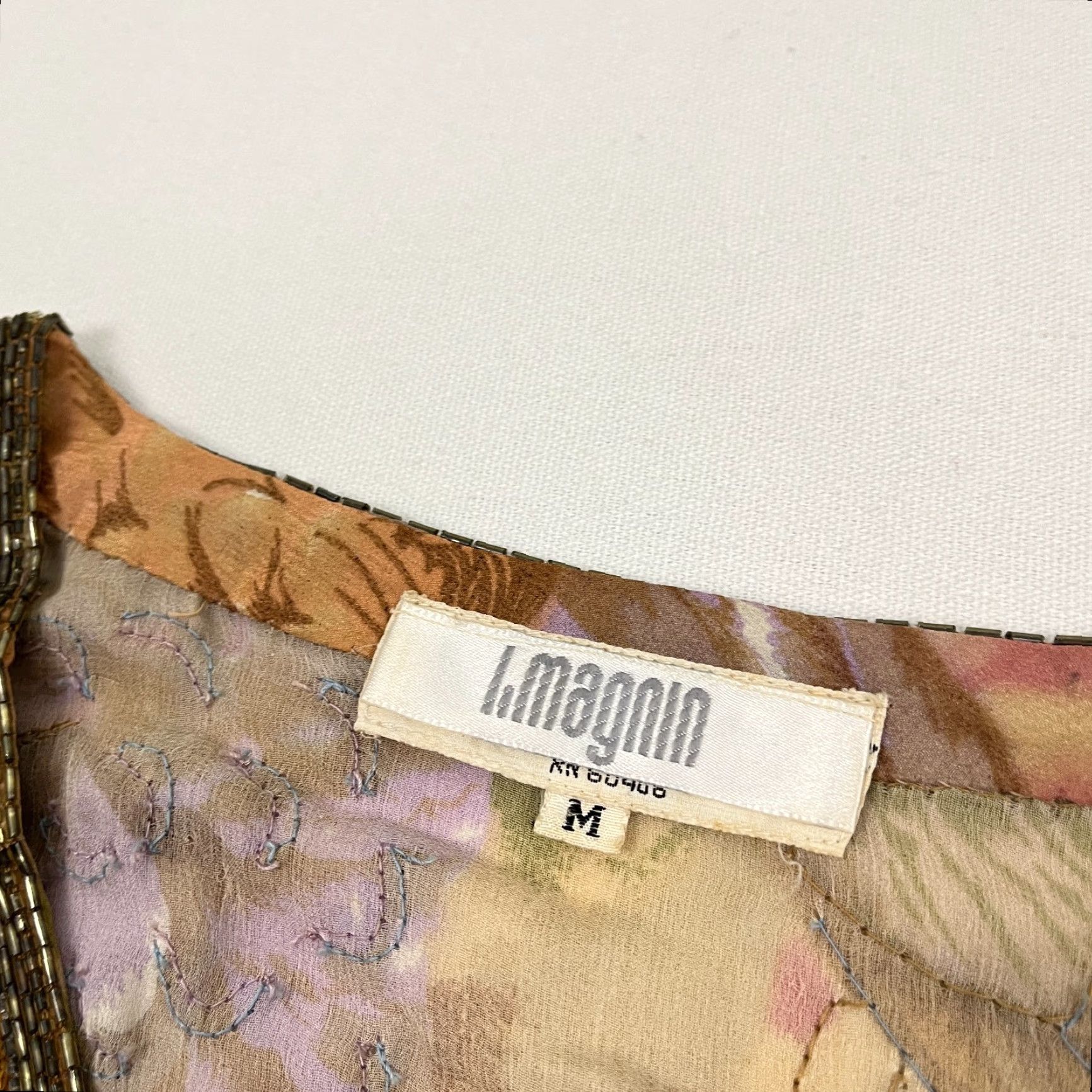 I. Magnin VINTAGE I. MAGNIN Blouse Womens Medium Silk Bird Parrot Beaded Sequin Fairy 70s 80s Size M / US 6-8 / IT 42-44 - 2 Thumbnail