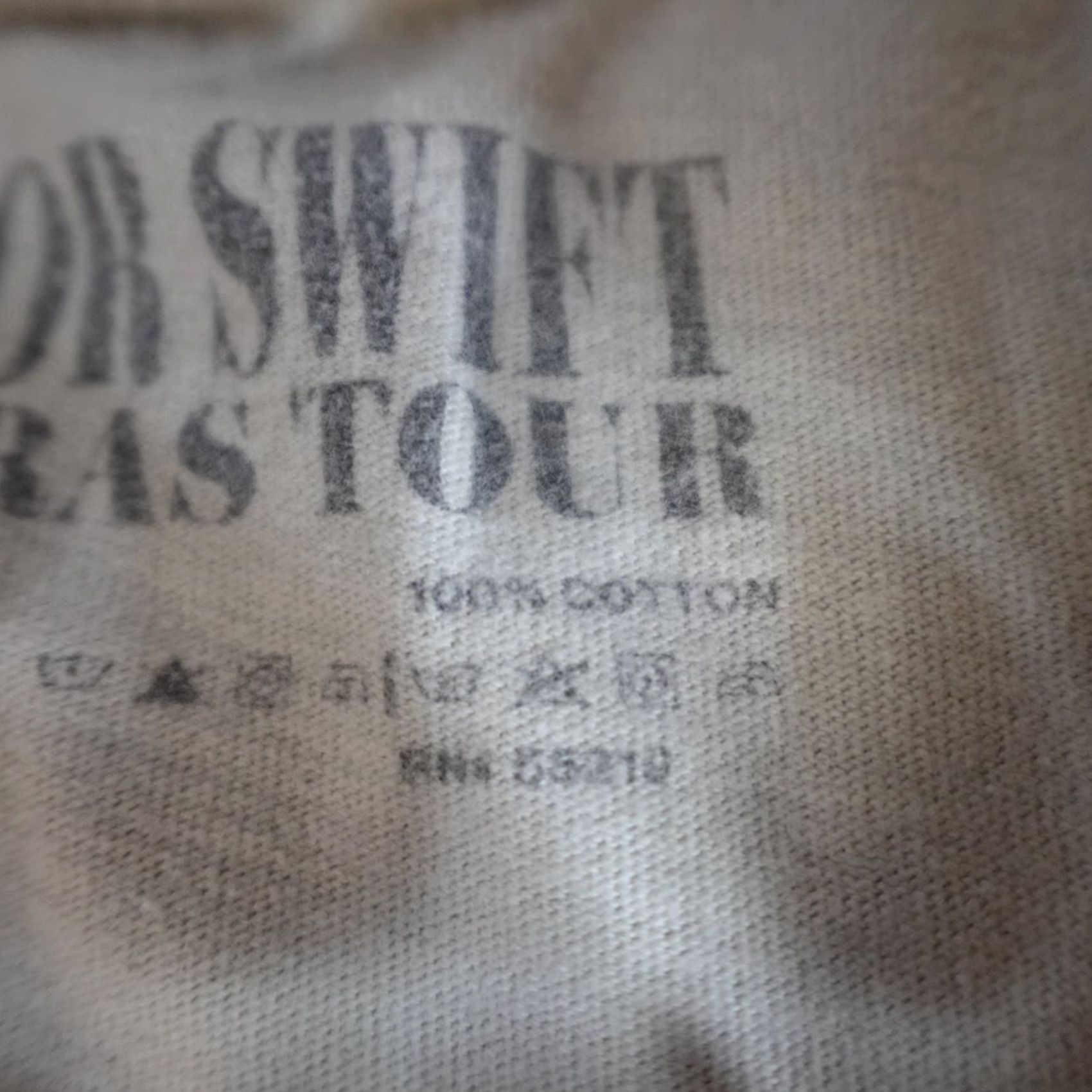 Vintage VINTAGE Taylor Swift Shirt M Beige The Erss Tour Double Sided Official T-Shirt Mens Size US M / EU 48-50 / 2 - 5 Thumbnail