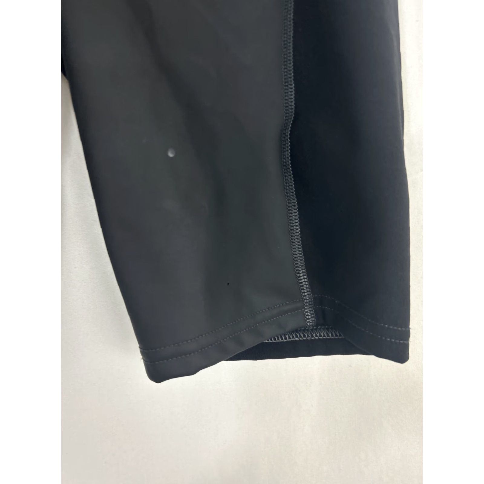 Teva Teva Bermuda Shorts Mens Small Black Polyester 28x10 Drawstring Shirt? Size US 29 - 3 Thumbnail