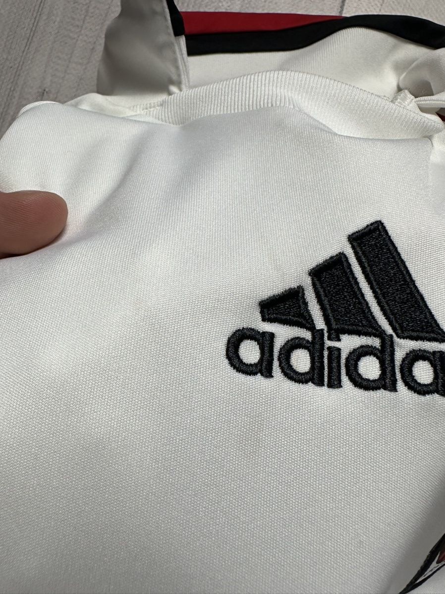 Adidas × Vintage AC Milan soccer jersey adidas size S/M white Size US M / EU 48-50 / 2 - 7 Thumbnail