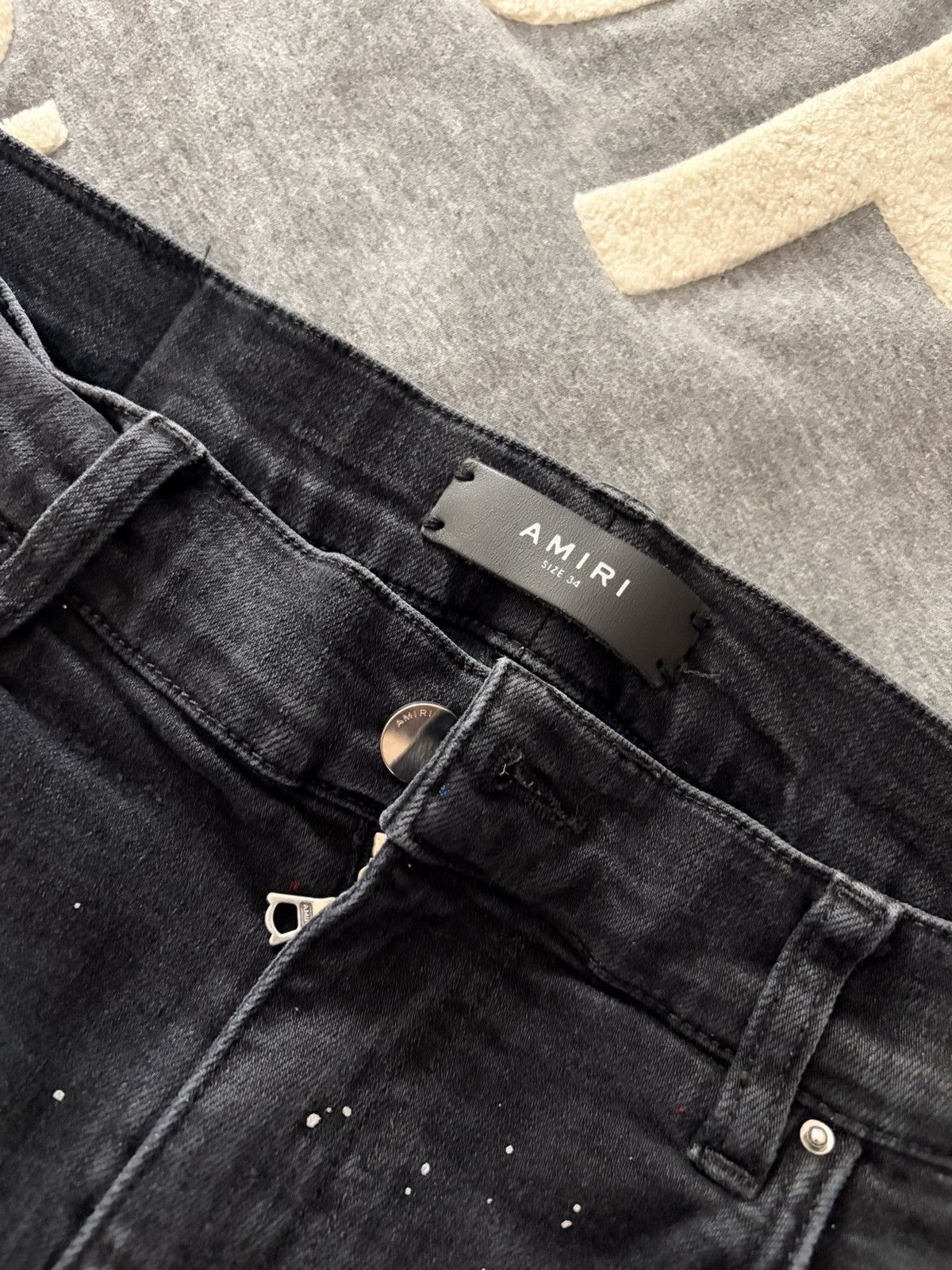 Amiri Amira Size US 34 / EU 50 - 2 Thumbnail