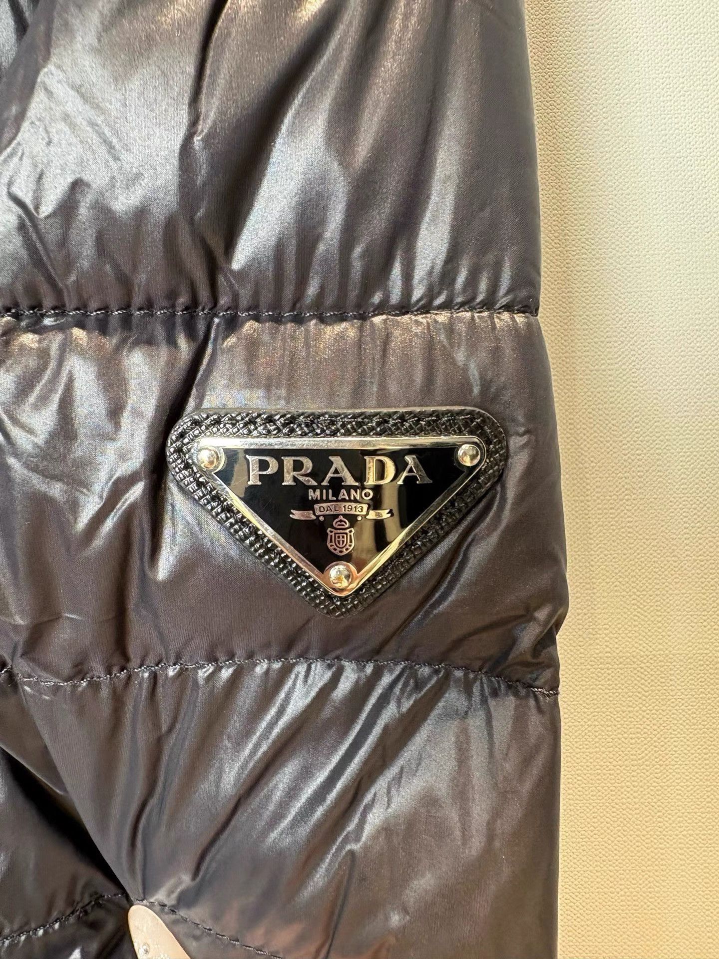 Prada Prada Hooded Down Jacket with Triangle Logo on Sleeves K36 Size US XXS / EU 40 - 5 Thumbnail