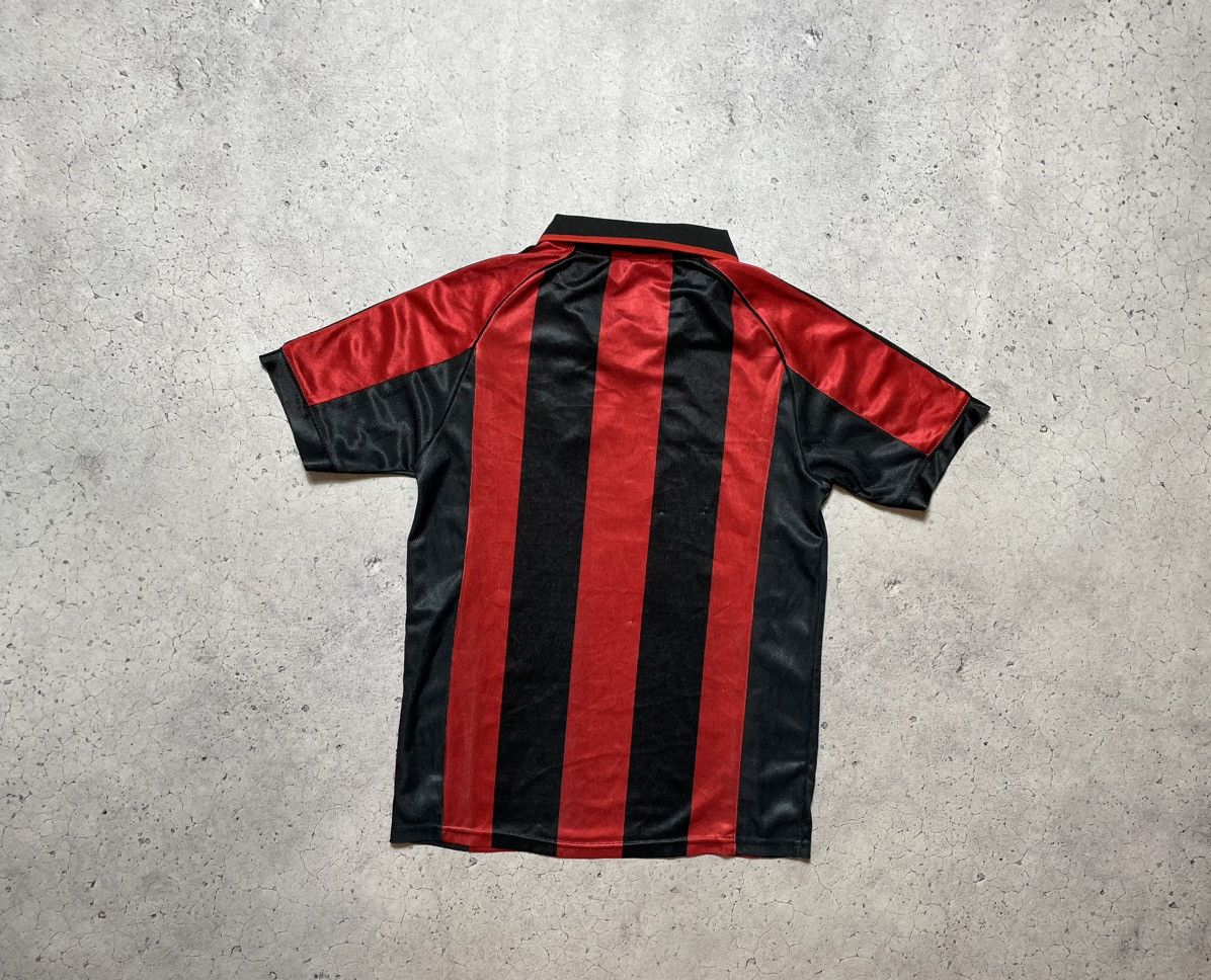 Adidas Vintage Retro Adidas FC Milan 1999 Football Jersey Size US S / EU 44-46 / 1 - 2 Thumbnail