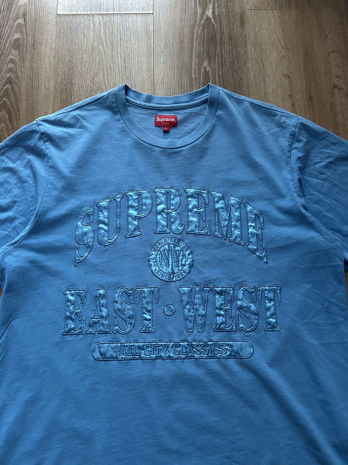 Supreme Supreme East West S/S Tee Size US L / EU 52-54 / 3 - 2 Thumbnail