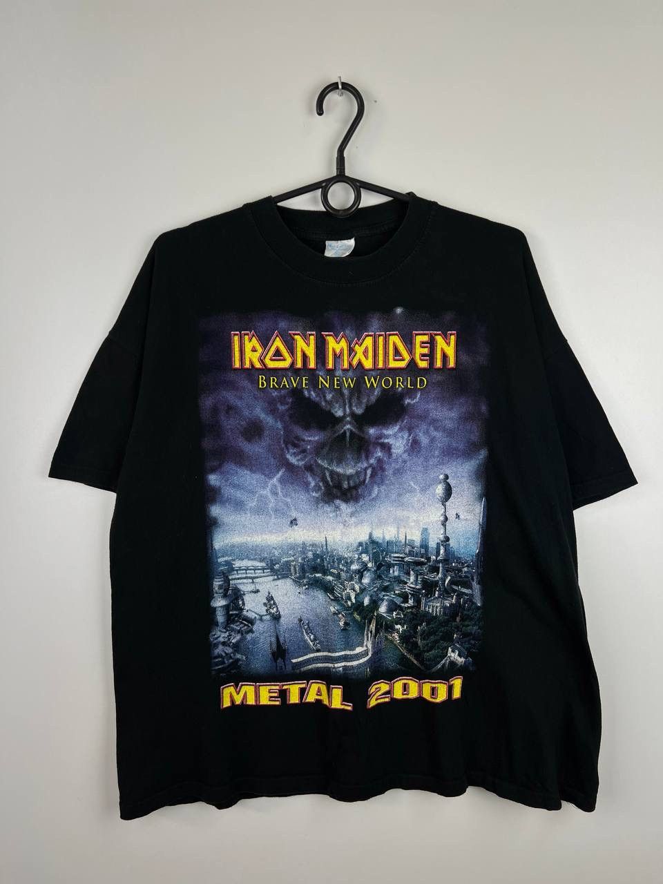 Vintage Iron Maiden 2001 Brave New World band vintage t-shirt sizeXL Size US XL / EU 56 / 4 - 1 Thumbnail