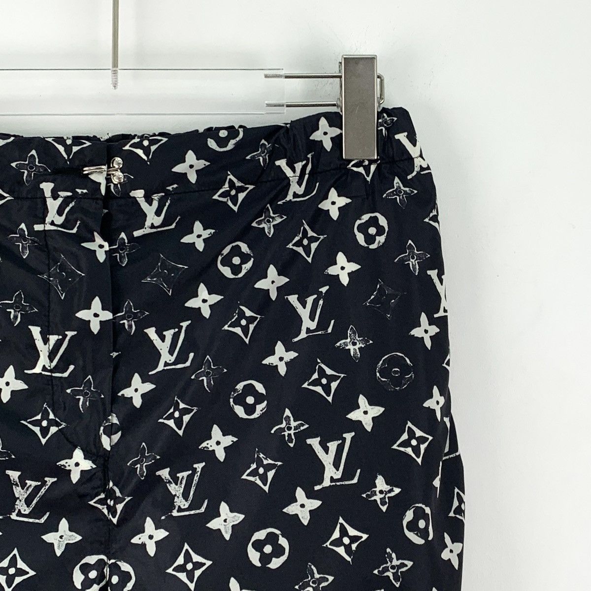 Louis Vuitton Louis Vuitton All-over Monogram Logo Cuffed Pants K26WX Size 25" / US 0 / IT 36 - 3 Thumbnail