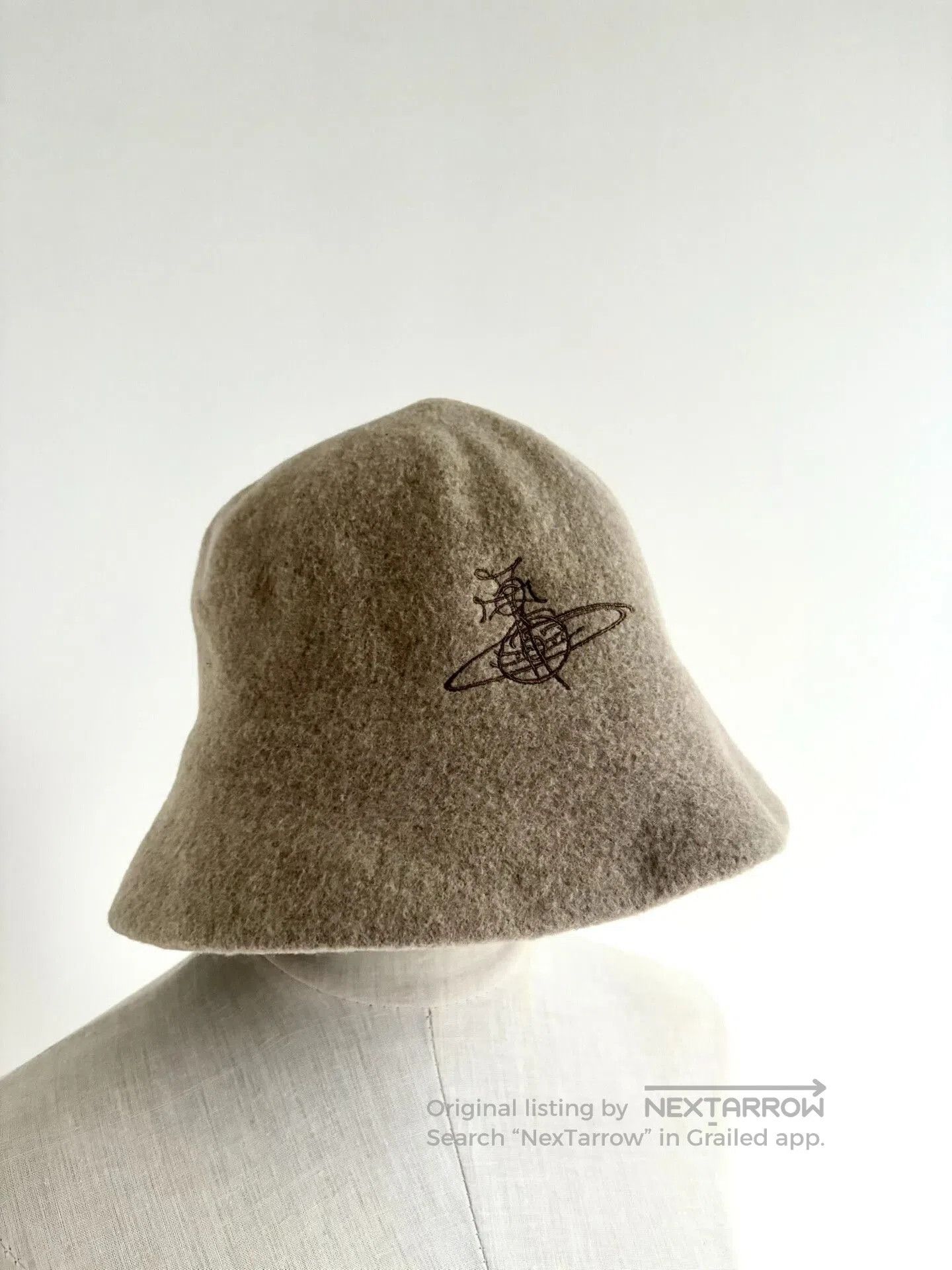 Vivienne Westwood vivienne westwood beige bucket hat. Size ONE SIZE - 4 Thumbnail