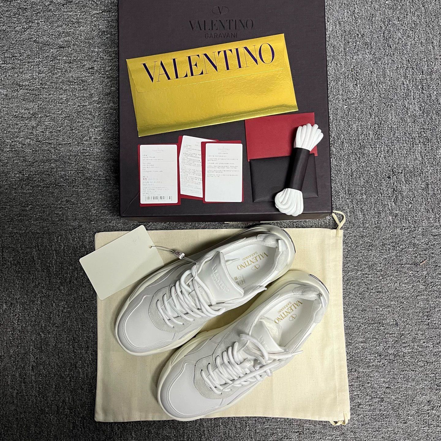 Valentino valentino comfortable gray low-top casual shoes Size US 10 / EU 43 - 1 Thumbnail