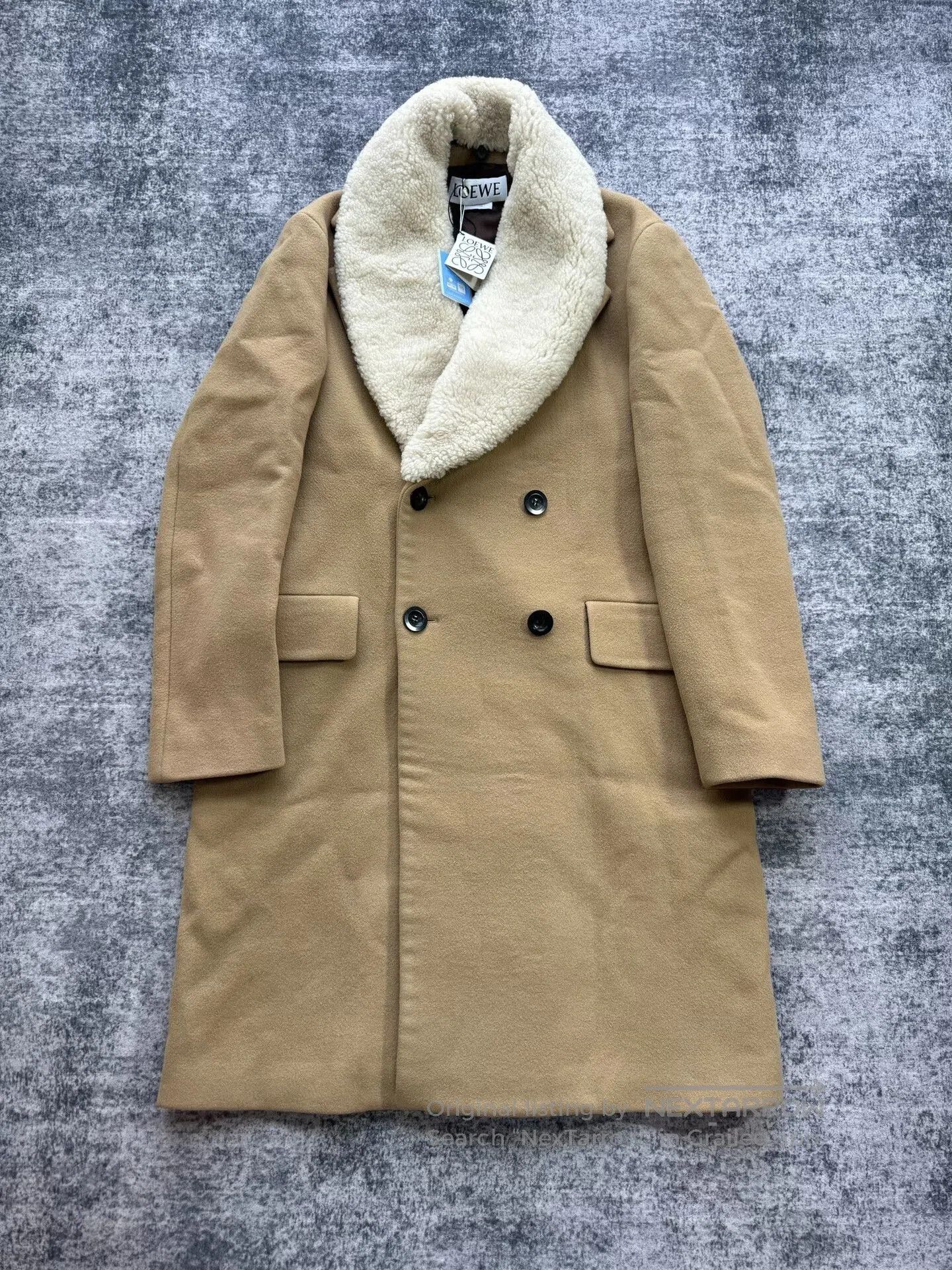 Loewe Loewe Beige Wool Cashmere Coat with Fur Collar. Size US L / EU 52-54 / 3 - 1 Thumbnail