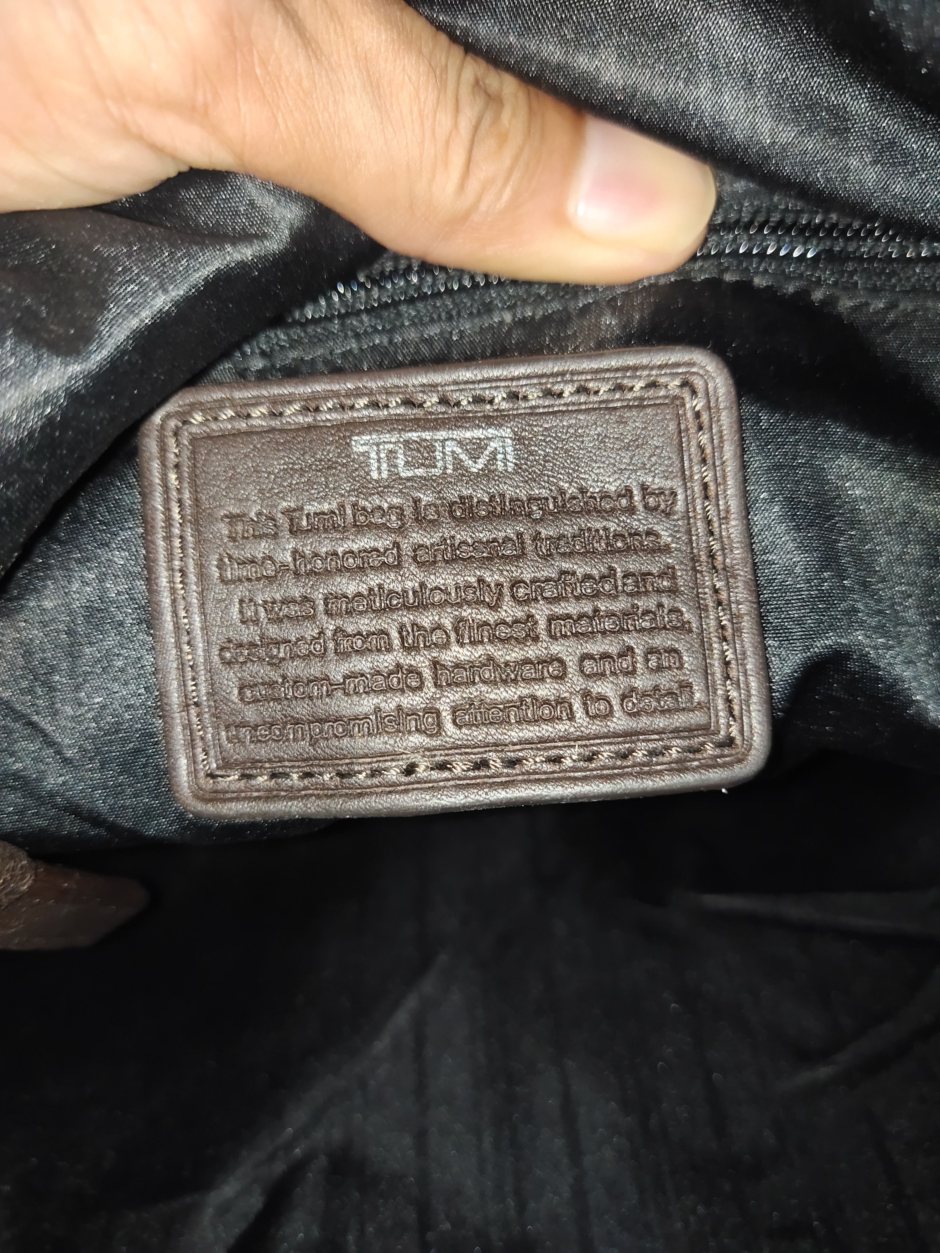 Tumi Tumi Leather Sling Bag Size ONE SIZE - 6 Thumbnail