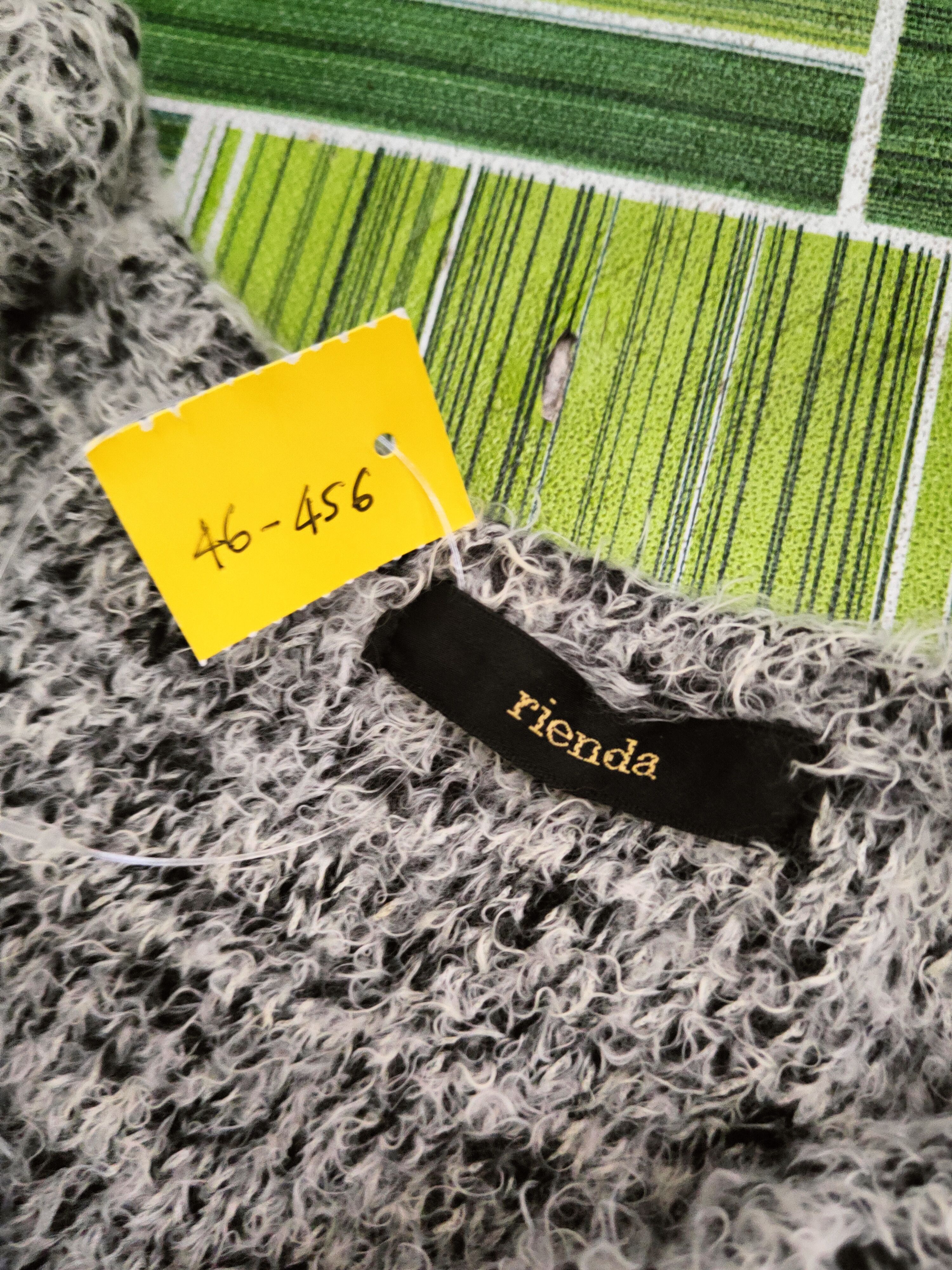 Japanese Brand DL Rienda White Navy Fur Mohair Knitwear #46-456 Size S / US 4 / IT 40 - 13 Thumbnail