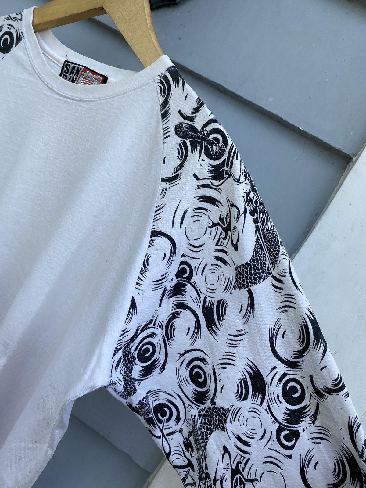 If Six Was Nine SanDan Nami no Yusha Raglan Tees Size US XL / EU 56 / 4 - 5 Thumbnail