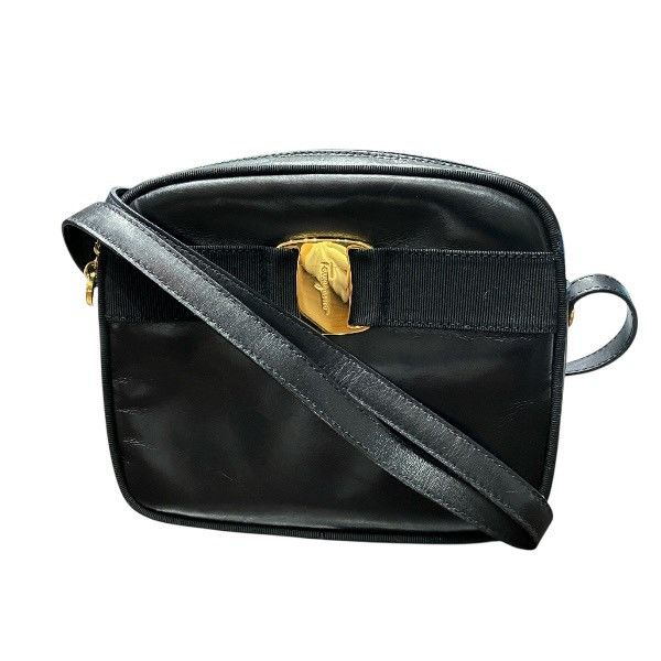 Salvatore Ferragamo Salvatore Ferragamo Gancini Leather Shoulder Bag Leather Shoulder Bag DE-21 DUTY FREE for USA