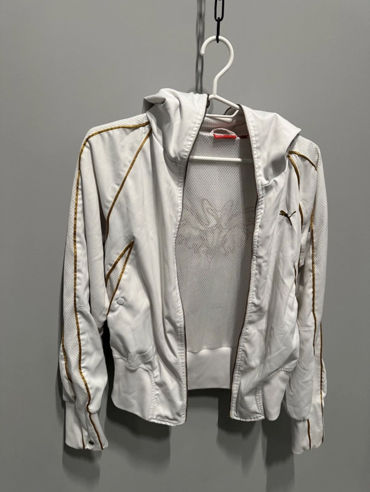Puma JAPANESE STYLE! Puma Vintage Jacket Gold Logo Y2K 2000s Size XS / US 0-2 / IT 36-38 - 5 Thumbnail