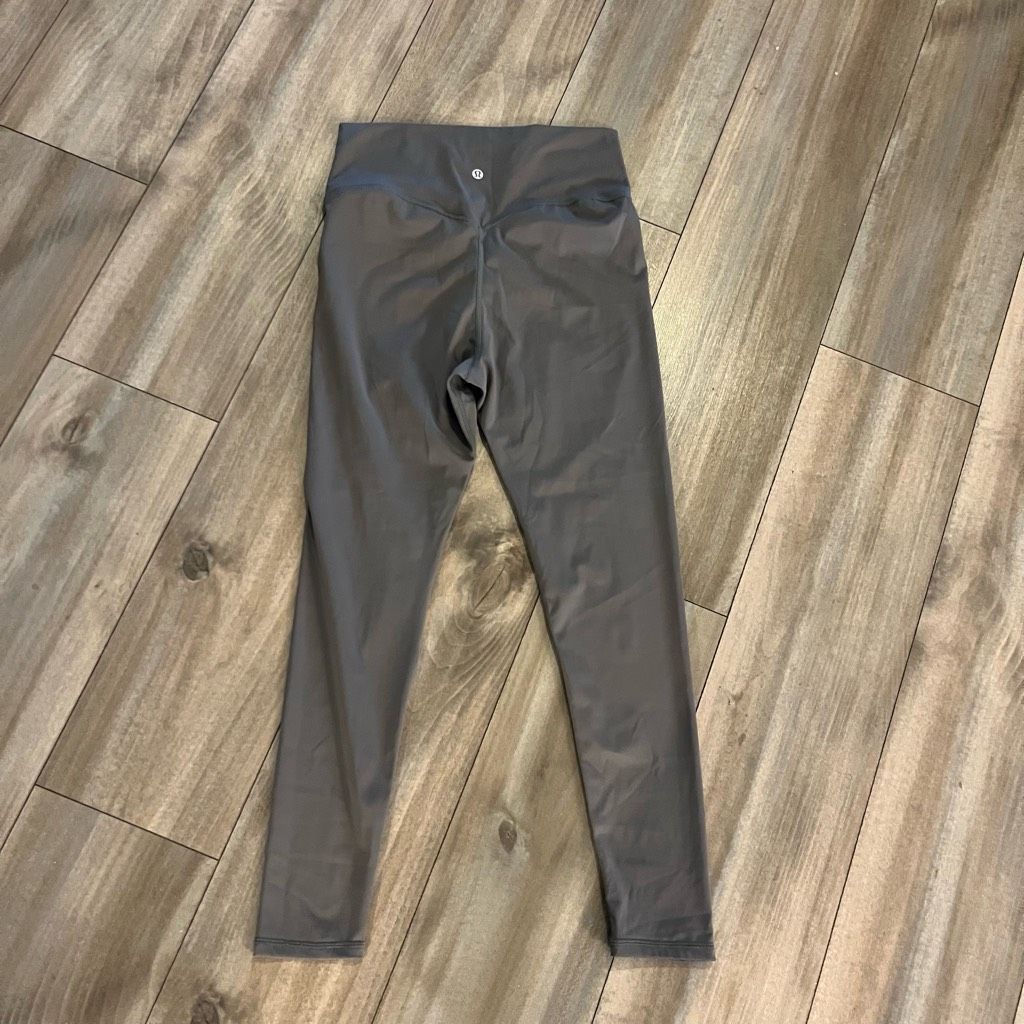 Lululemon Lululemon Grey Athletic Align Leggings Women 8 Size 28" / US 6 / IT 42 - 4 Thumbnail