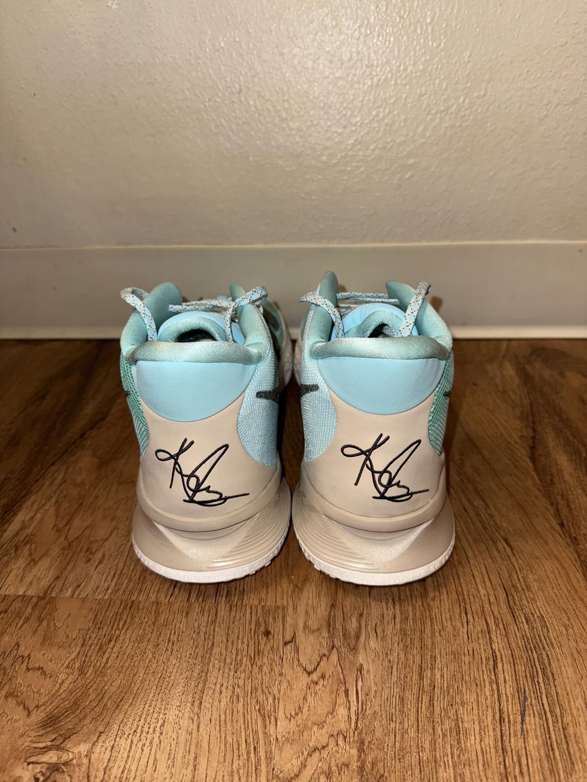 Nike Nike Kyrie 7 Copa Size US 15 / EU 48 - 2 Thumbnail