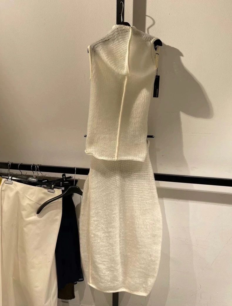 Jil Sander Jil Sander White Knitted Sleeveless Top, Tank Top, Half Sk Size 42" / US 20 - 1 Thumbnail