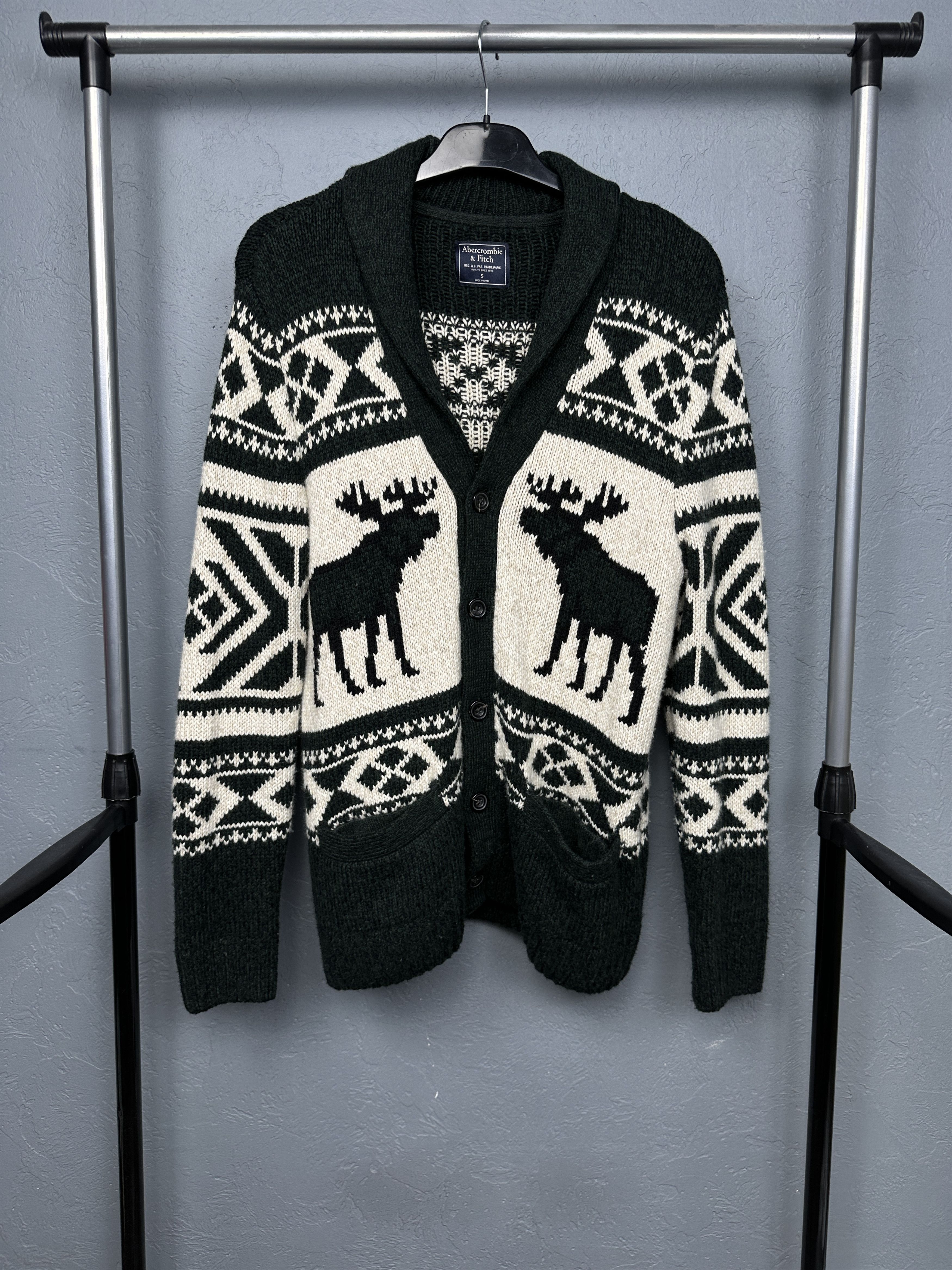 Abercrombie & Fitch Abercrombie & Fitch Mens Fair Isle Wool Cardigan Sweater Size US S / EU 44-46 / 1 - 1 Thumbnail