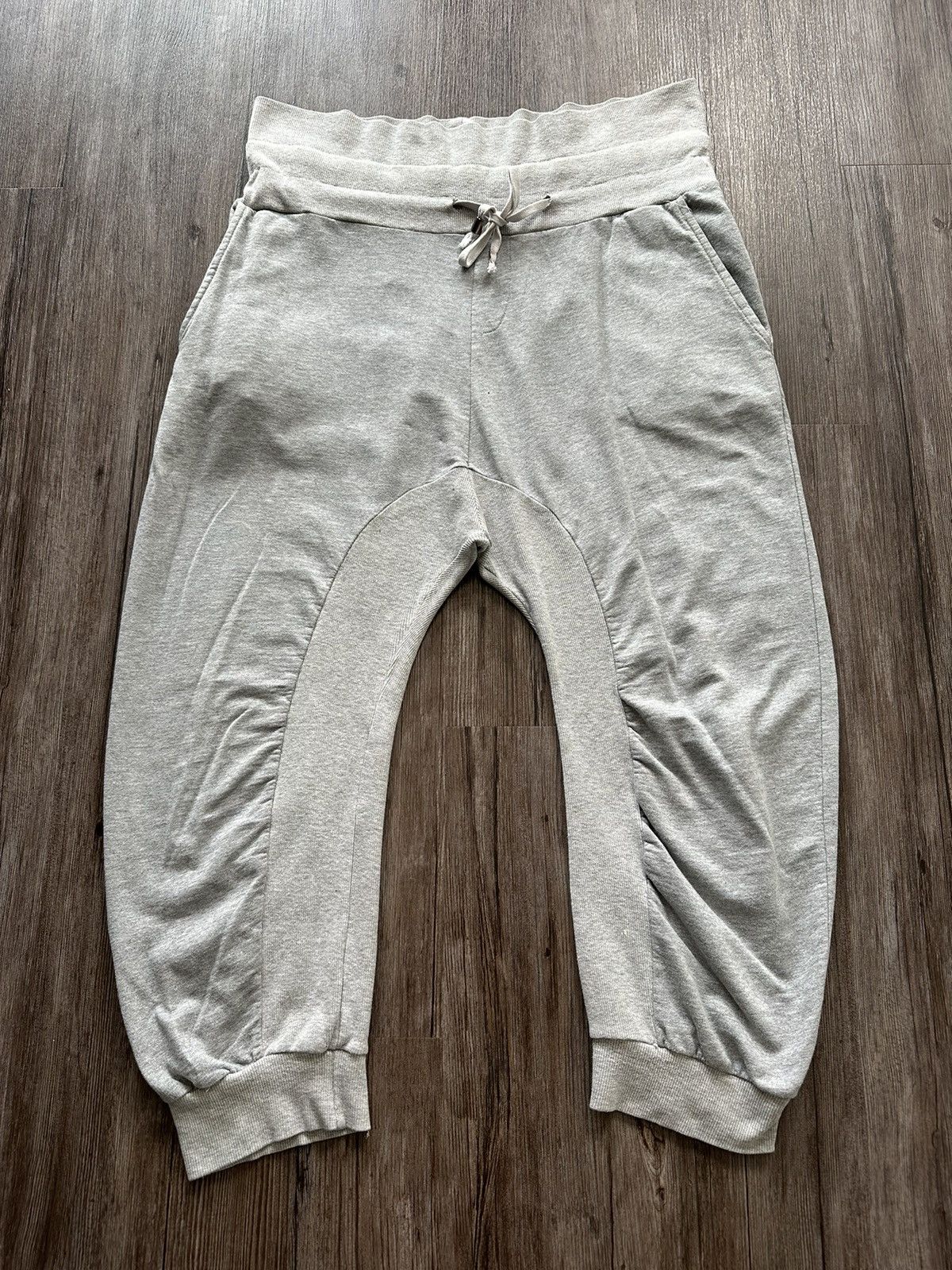 image of Maison Margiela Line 10 Crop Sweatpants in Grey, Men's (Size 33)