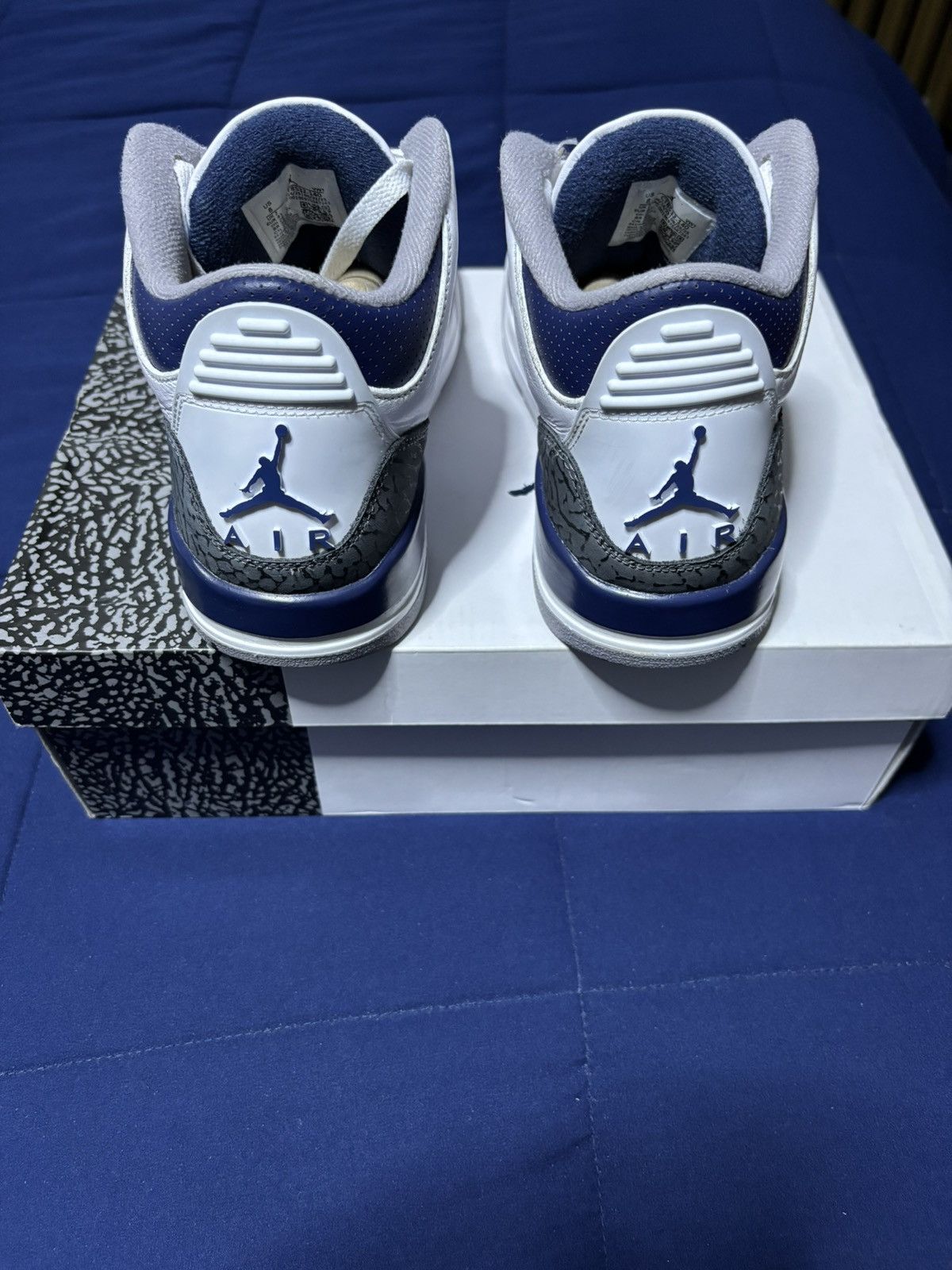 Jordan Brand Jordan 3 Retro Midnight Navy 2023 Size 8 Size US 8 / EU 41 - 5 Thumbnail