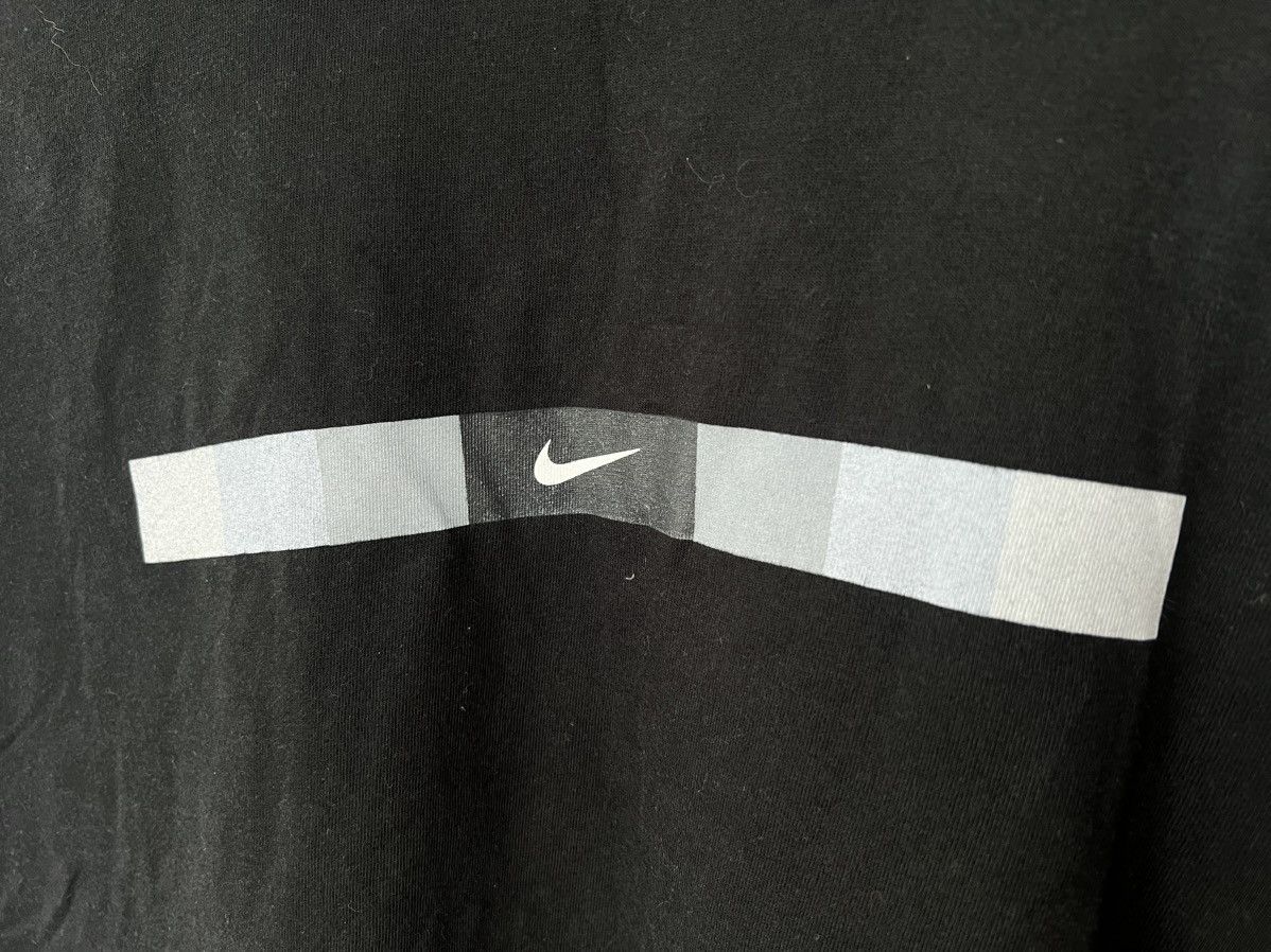 Nike Vintage Nike T Shirt Big Logo Swoosh 2000s Y2K Size US XL / EU 56 / 4 - 7 Thumbnail