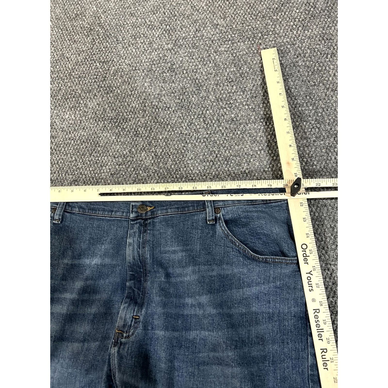 Wrangler Wrangler Jeans Mens 42x32 Blue Straight Leg Denim 10ZM100VB Regular 5-Pocket Logo Patch Vintage: No Size US 42 / EU 58 - 4 Thumbnail