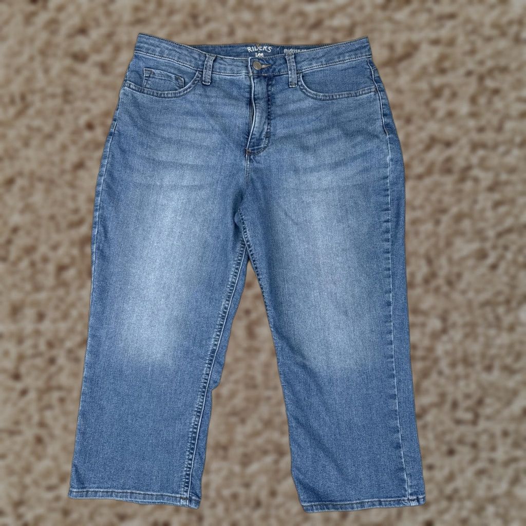 Vintage Riders by Lee Capri Jeans Womens 12 Blue Mid Rise Stretch Denim Zip Fly 5-Pocket Button Regular Size 34" / US 12 / IT 48 - 1 Thumbnail