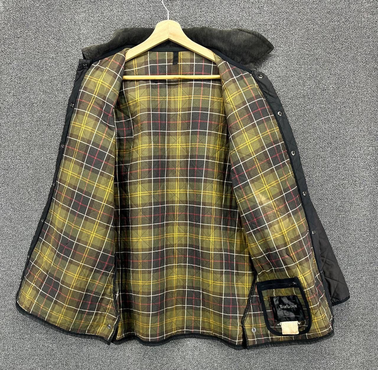 Barbour Vintage Barbour Trashed Quilted Jacket Size US L / EU 52-54 / 3 - 6 Thumbnail