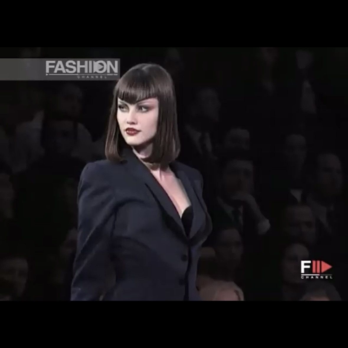 Thierry Mugler Runway Thierry Mugler jacket, FW 1998 Collection Size M / US 6-8 / IT 42-44 - 9 Thumbnail
