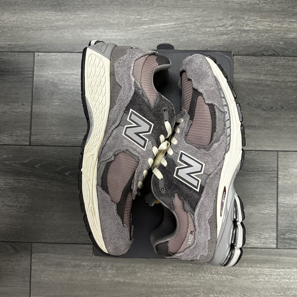 New Balance New Balance 2002RD Size US 11 / EU 44 - 7 Thumbnail