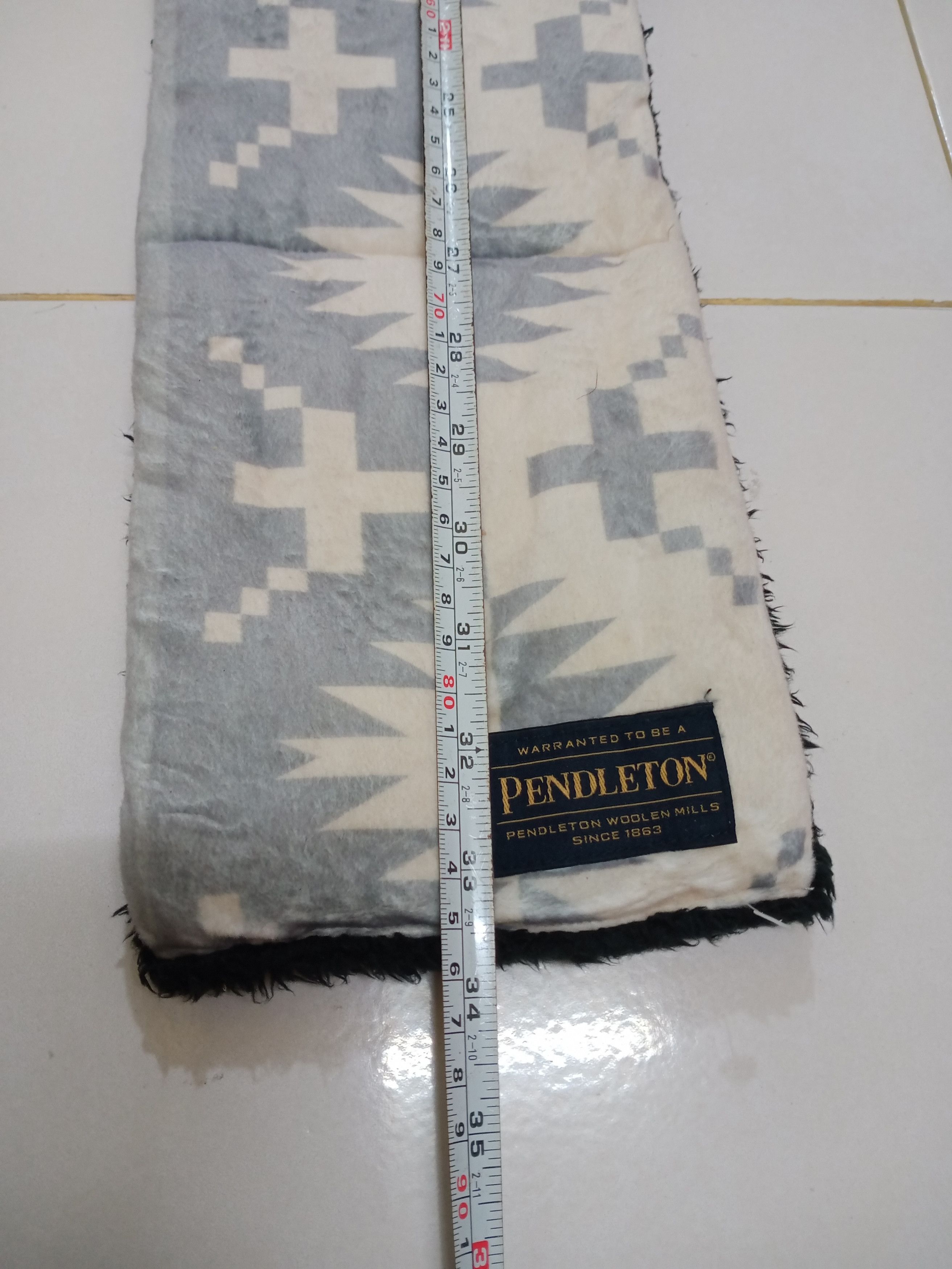 Pendleton RARE PENDLETON WOOLEN MILLS NECK SCAF Size 34 - 4 Thumbnail