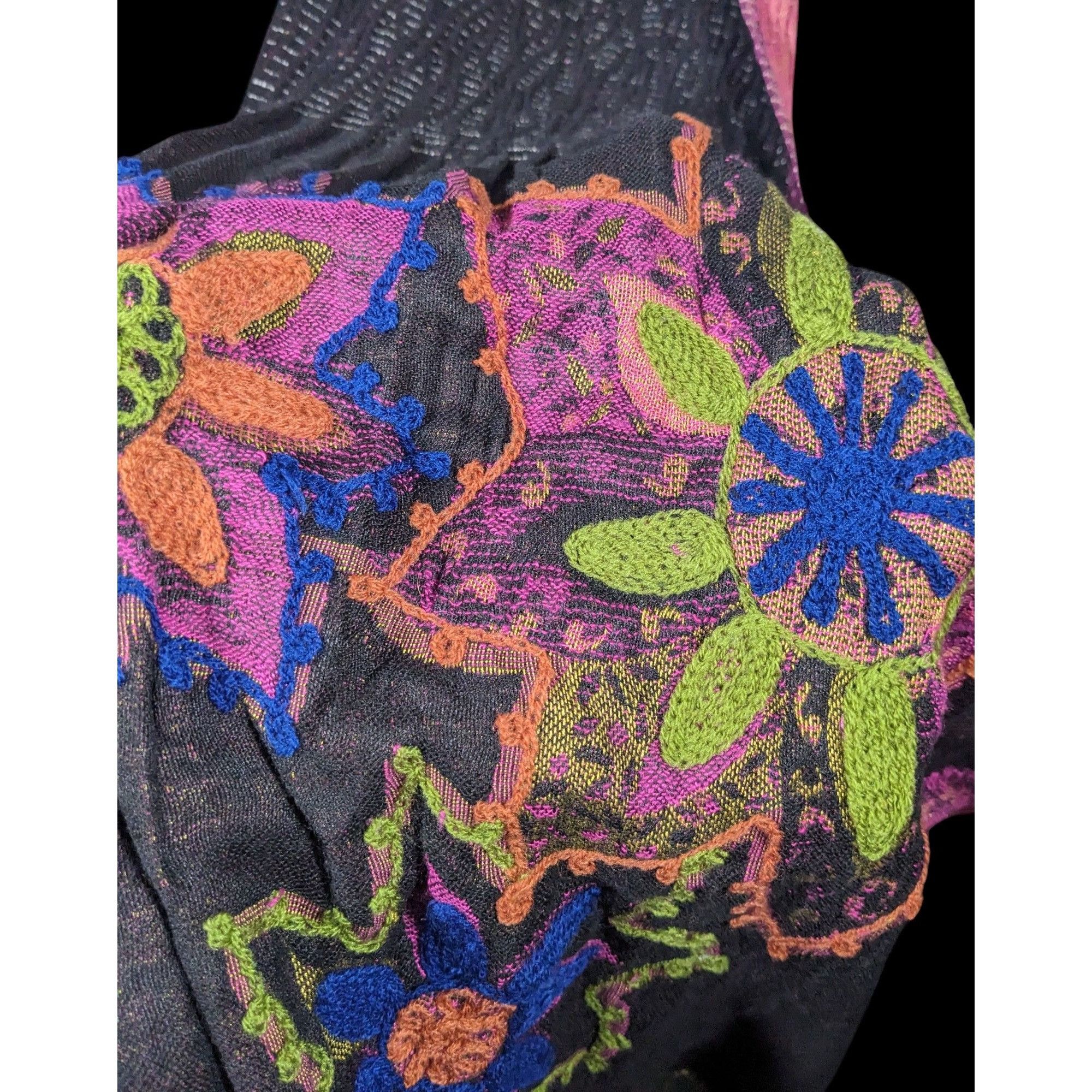 Other Vintage Bohemian Grey And Pink Floral Embroidered Scarf Size ONE SIZE - 5 Thumbnail