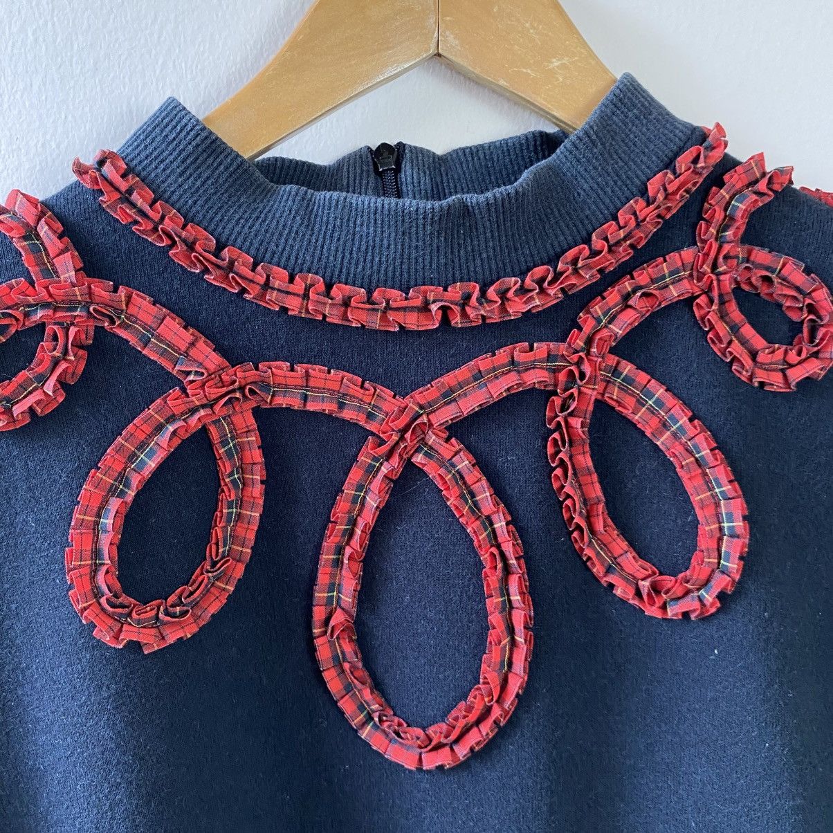 Kenzo KENZO Black Top with Red Loop Embroidery Size M / US 6-8 / IT 42-44 - 8 Thumbnail