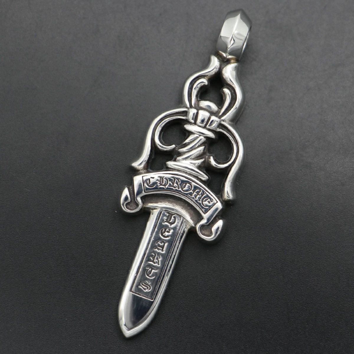 Chrome Hearts Chrome Hearts Large Dagger pendant necklace charm Size ONE SIZE - 1 Thumbnail
