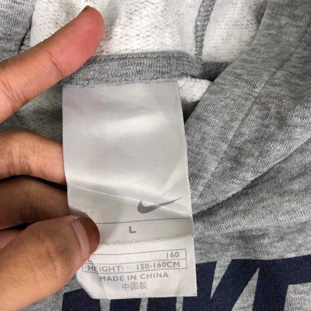 Nike NIKE AIR SWOOSH Center Embossed Logo Hoodie Pullover Size L / US 10 / IT 46 - 5 Thumbnail