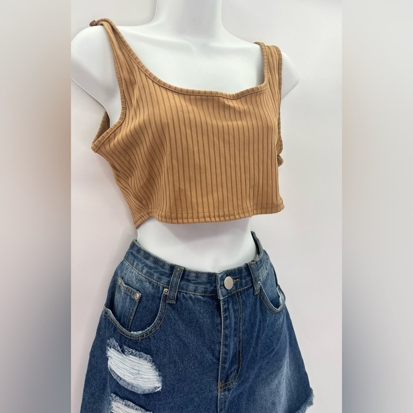 Boohoo Boohoo Tan Ribbed Knit Scooped Cropped Tank Top Size 12 NWT Size XL / US 12-14 / IT 48-50 - 9 Thumbnail