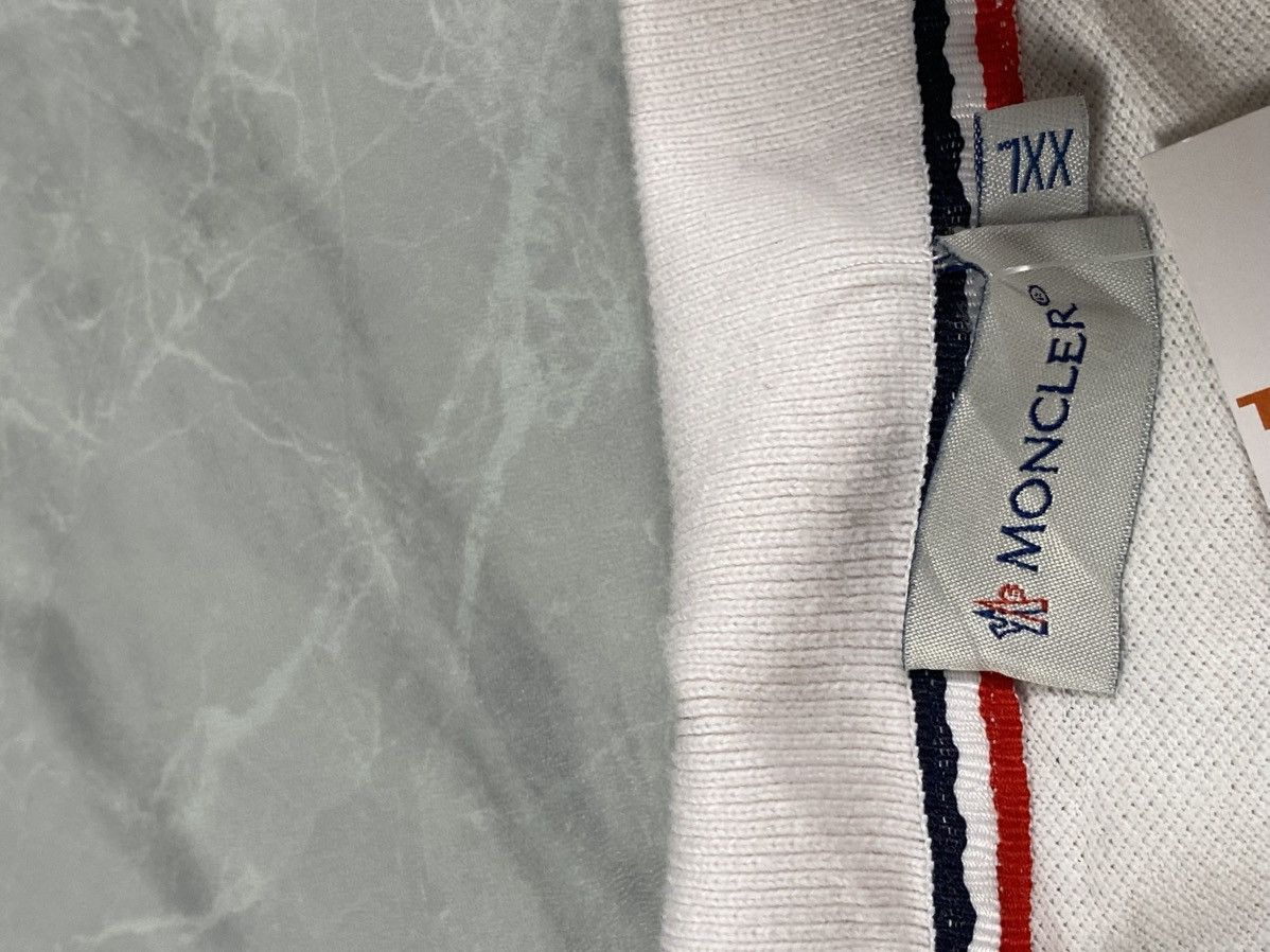 Moncler Moncler Small Logo Polos Tee Size XXL / US 16-18 / IT 52-54 - 5 Thumbnail