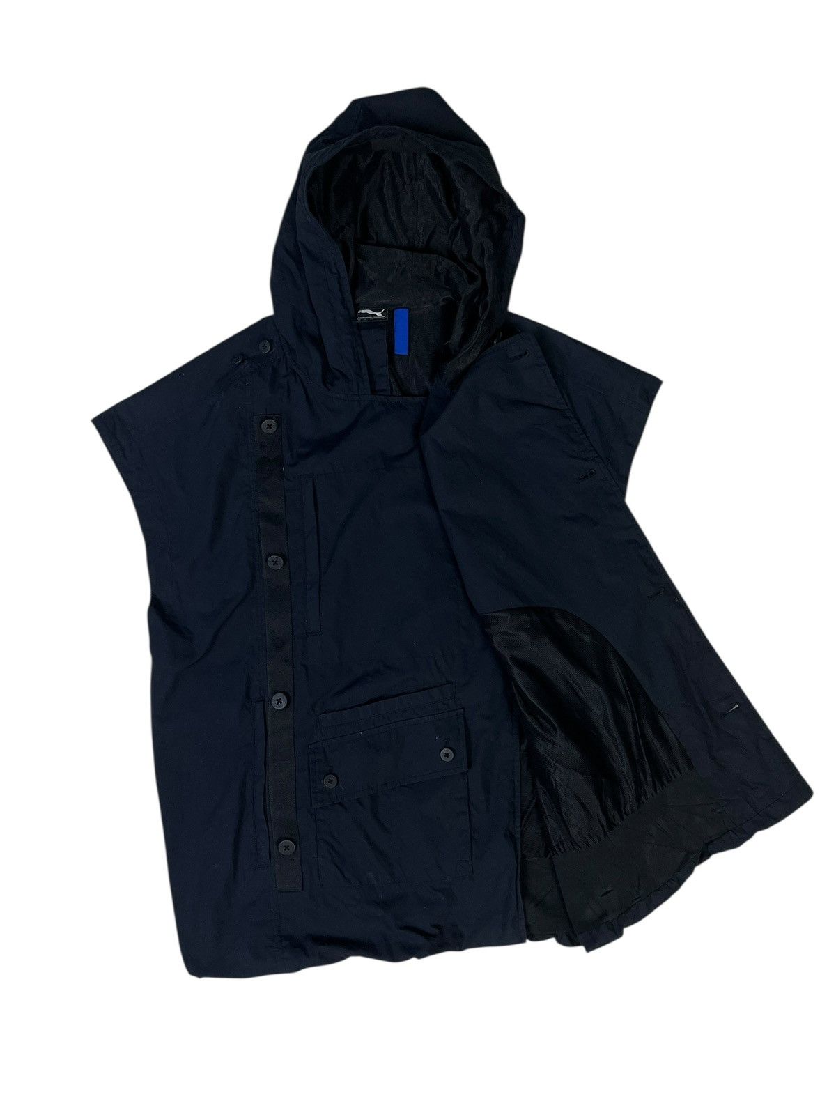 Hussein Chalayan × Puma Puma Hussein Chalayan Multipocket Techwear Sleeveless Jacket Size US L / EU 52-54 / 3 - 3 Thumbnail