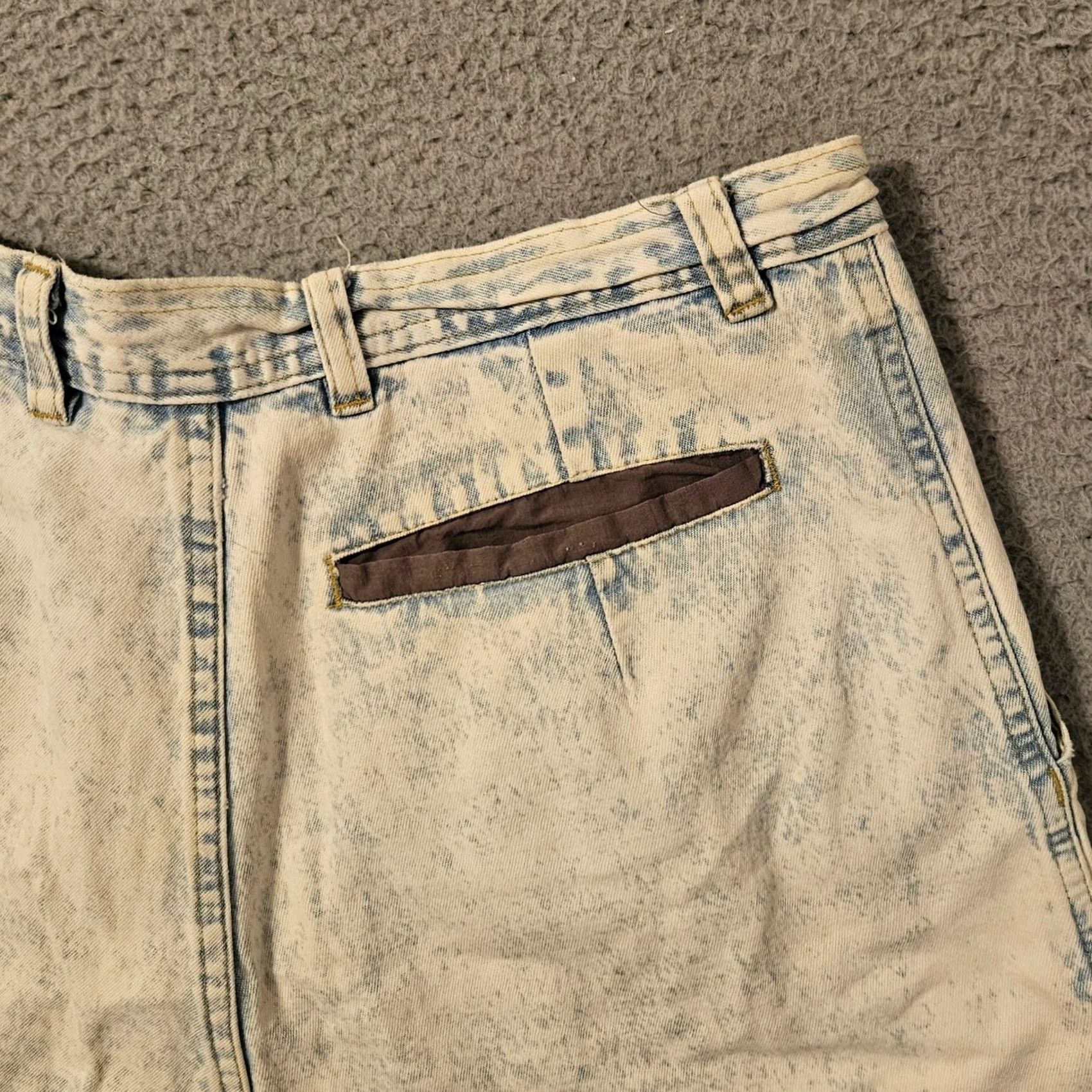 Quiksilver VINTAGE Quiksilver Shorts 30 USA Made Light Acid Wash Jorts Blue Denim Size US 30 / EU 46 - 5 Thumbnail