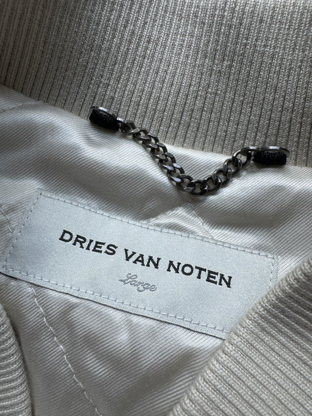Dries Van Noten AW22 Lanvers Back zipped Leather Bomber Jacket Ecru MA-1 Size US L / EU 52-54 / 3 - 2 Thumbnail