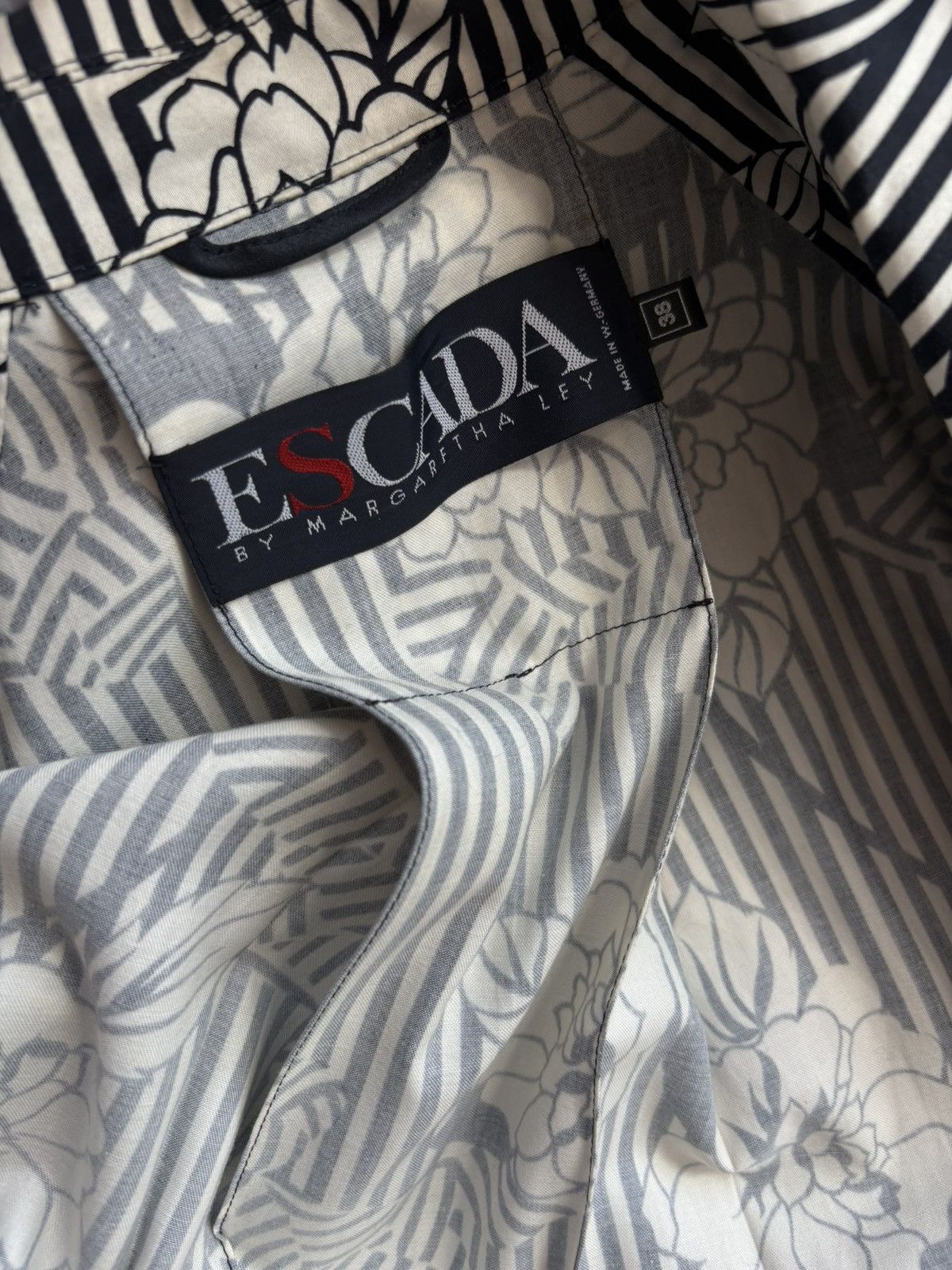 Escada Escada by Margaretha Ley jacket Size M / US 6-8 / IT 42-44 - 16 Thumbnail
