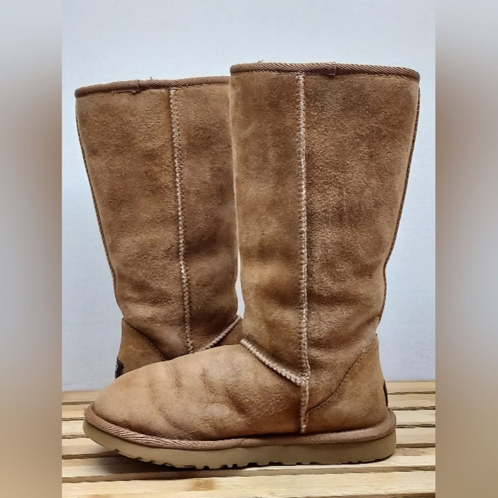 Ugg UGG Womens Chestnut Classic Tall II Winter Boots Size 7 Size US 7 / IT 37 - 9 Thumbnail