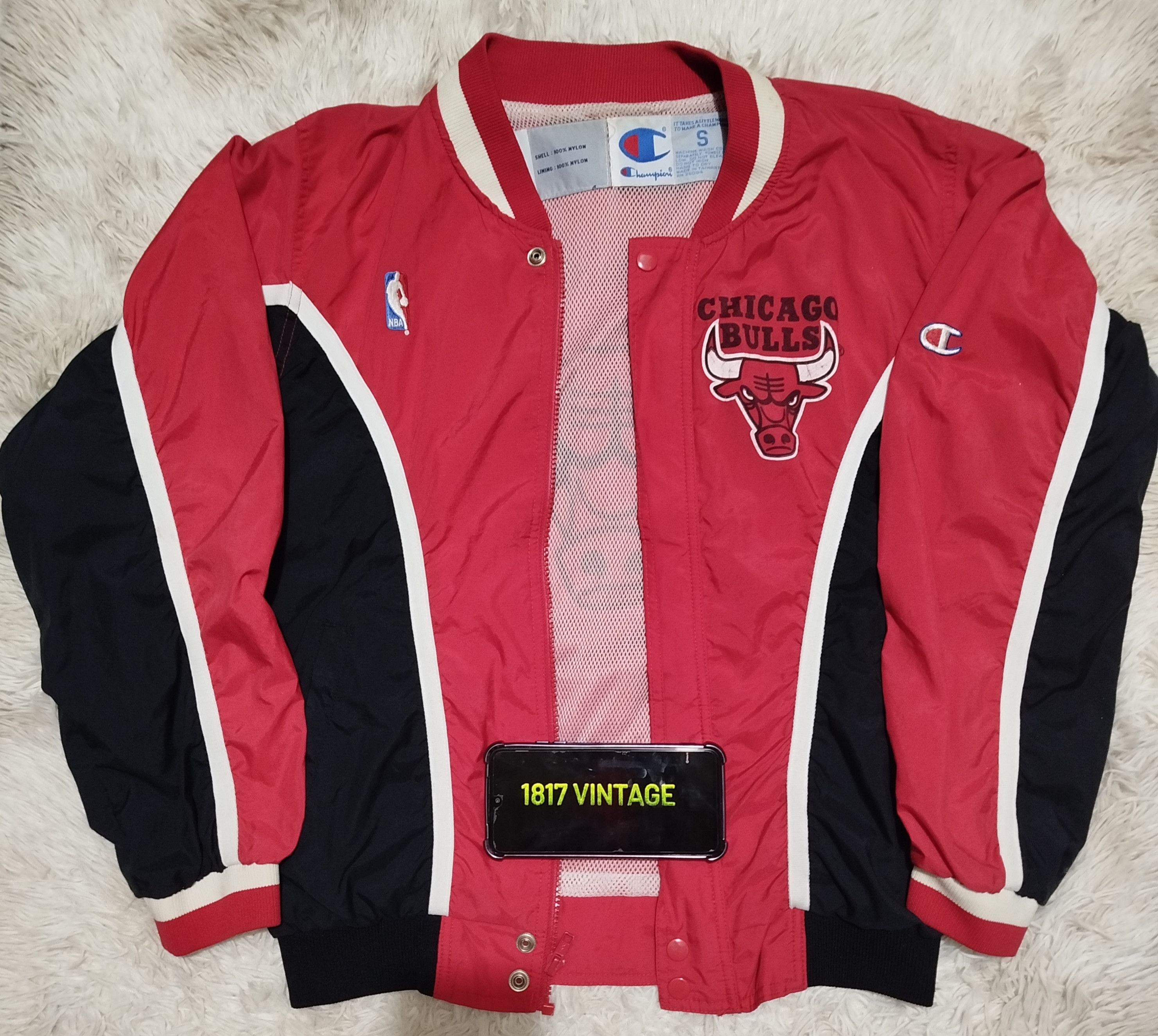 Champion VINTAGE Chicago Bulls Warm Up Jacket Size US S / EU 44-46 / 1 - 1 Thumbnail