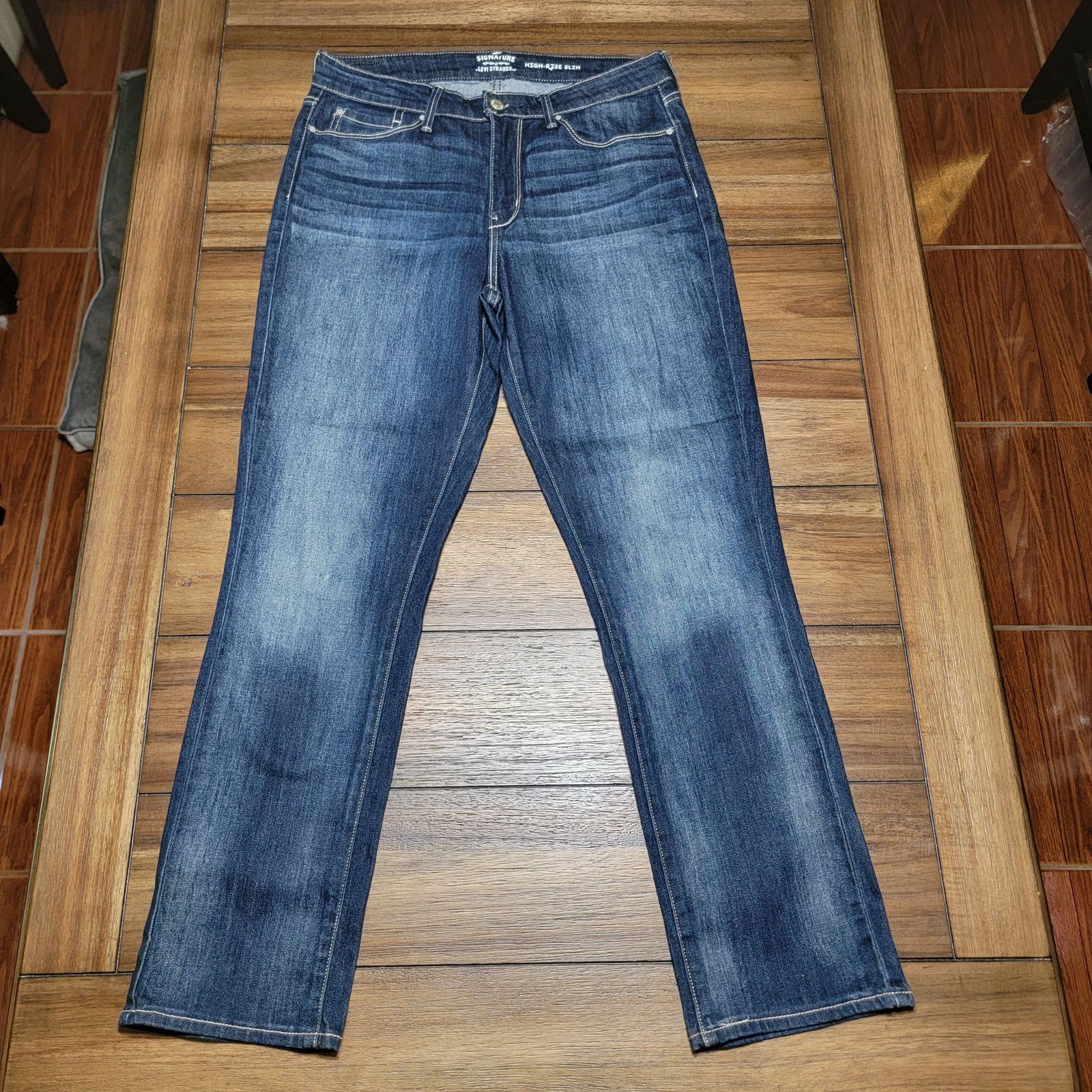 Levi's Signature Levi Strauss High-Rise Slim Jeans - 32W X 29.5L Size 32" / US 10 / IT 46 - 1 Thumbnail