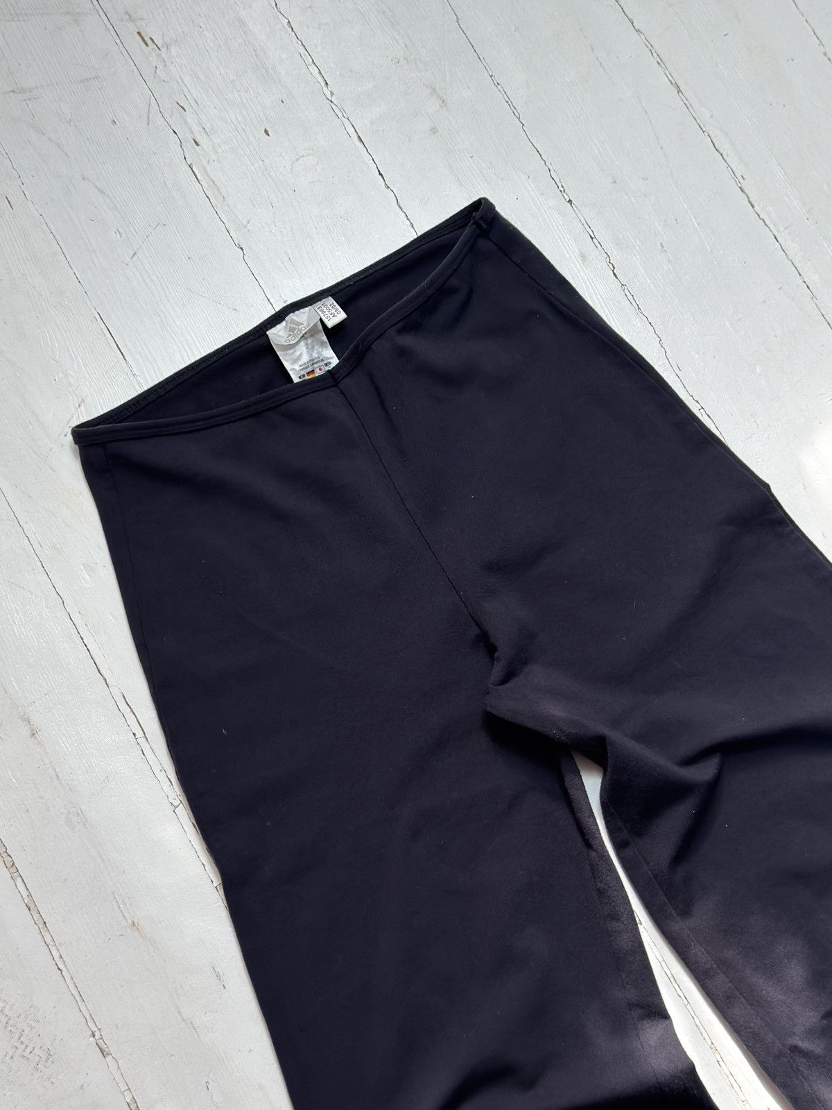 Adidas VINTAGE ADIDAS MINI LOGO 2000s LEGGINGS PANTS Size 28" / US 6 / IT 42 - 6 Thumbnail