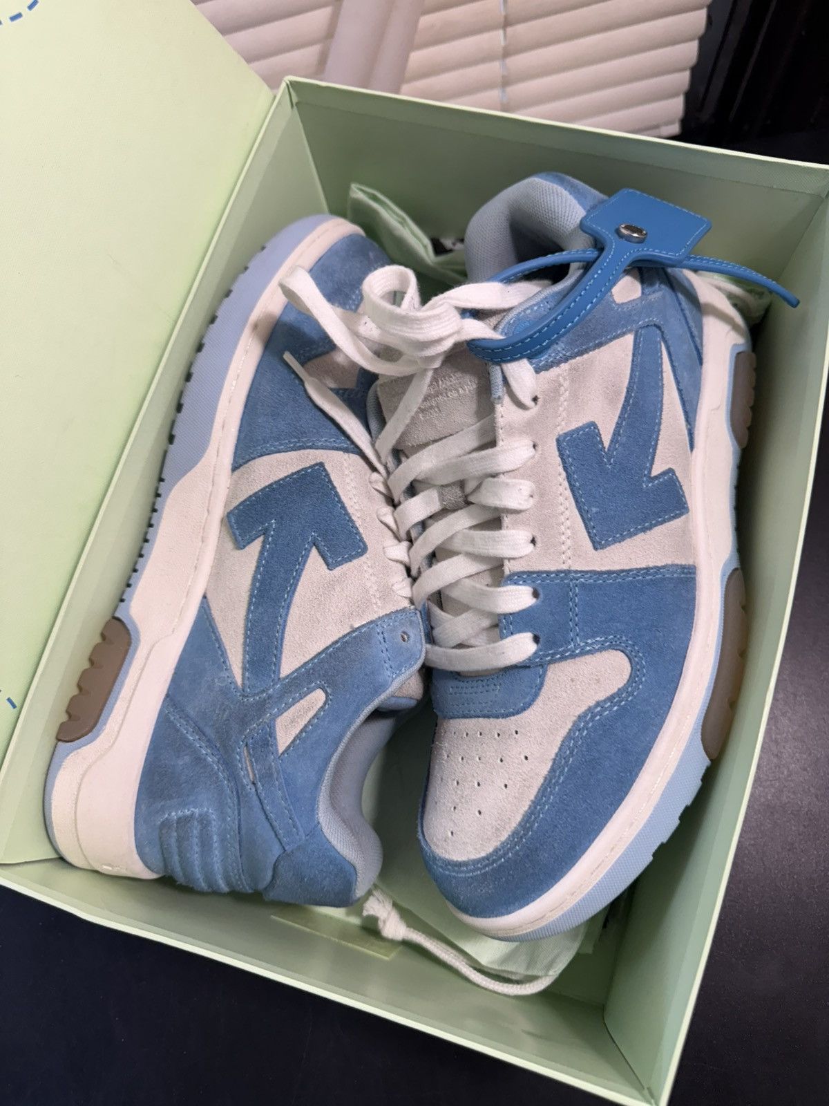 Off-White Out of Office Light Blue Size 40/ 7 US