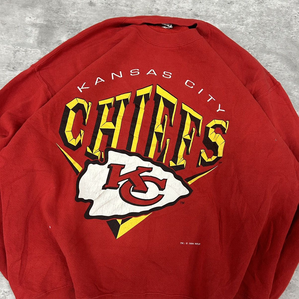 NFL × Vintage vintage Kansas City chiefs Crewneck sweatshirt sz xl Size US XL / EU 56 / 4 - 2 Thumbnail