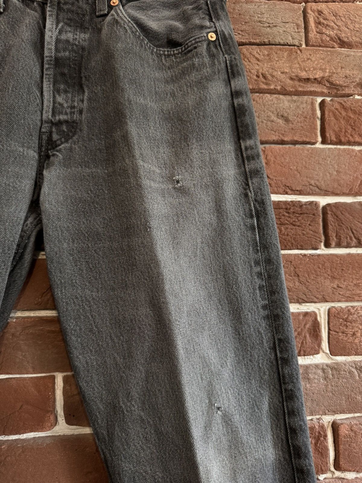 Levi's Rare Vintage 90s Levi’s 501 33x32 Washed Denim Jeans Pants Size US 33 - 3 Thumbnail