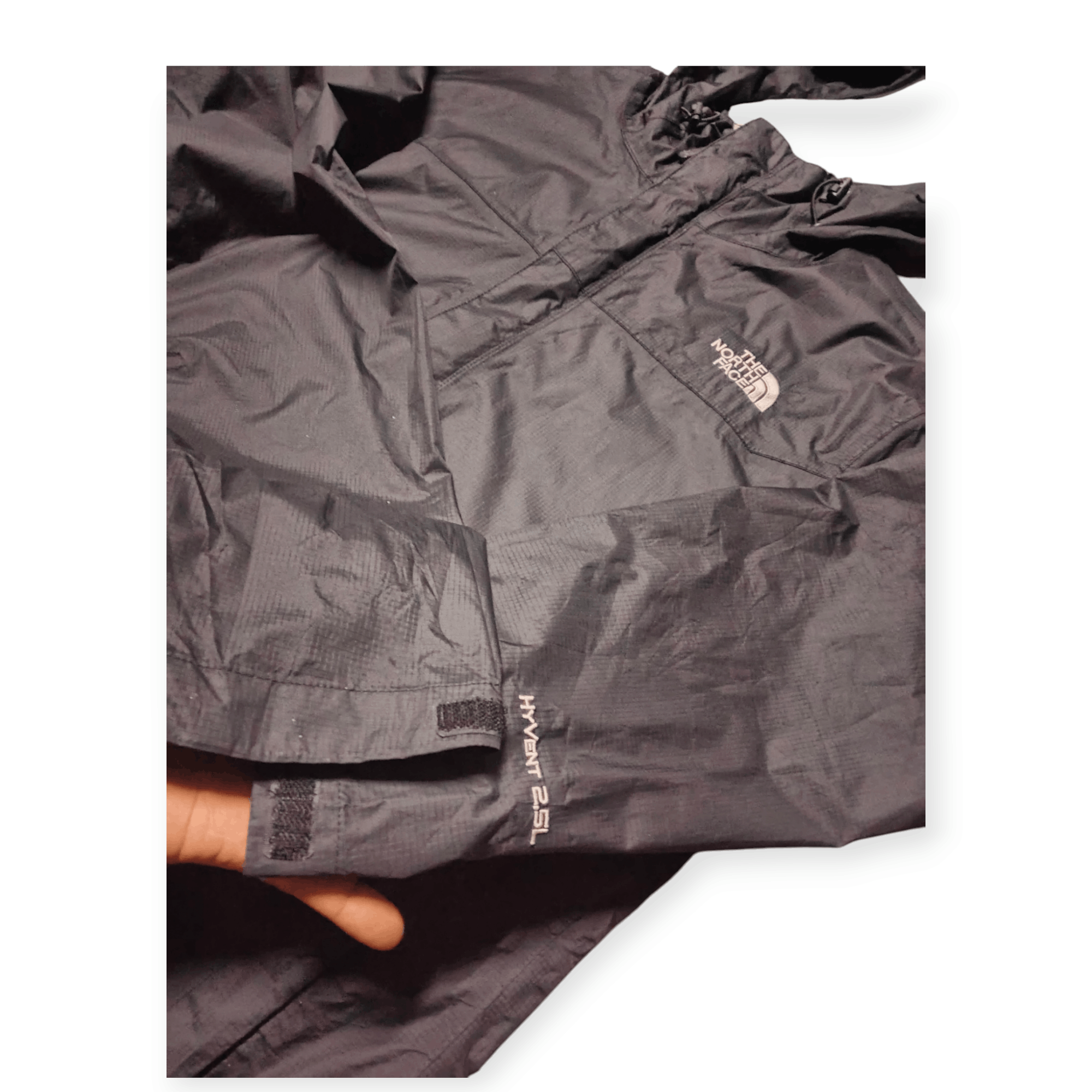 The North Face Combo TNF Venture HyVent Jacket & Burberry Jacket - 0003 Size US M / EU 48-50 / 2 - 5 Thumbnail